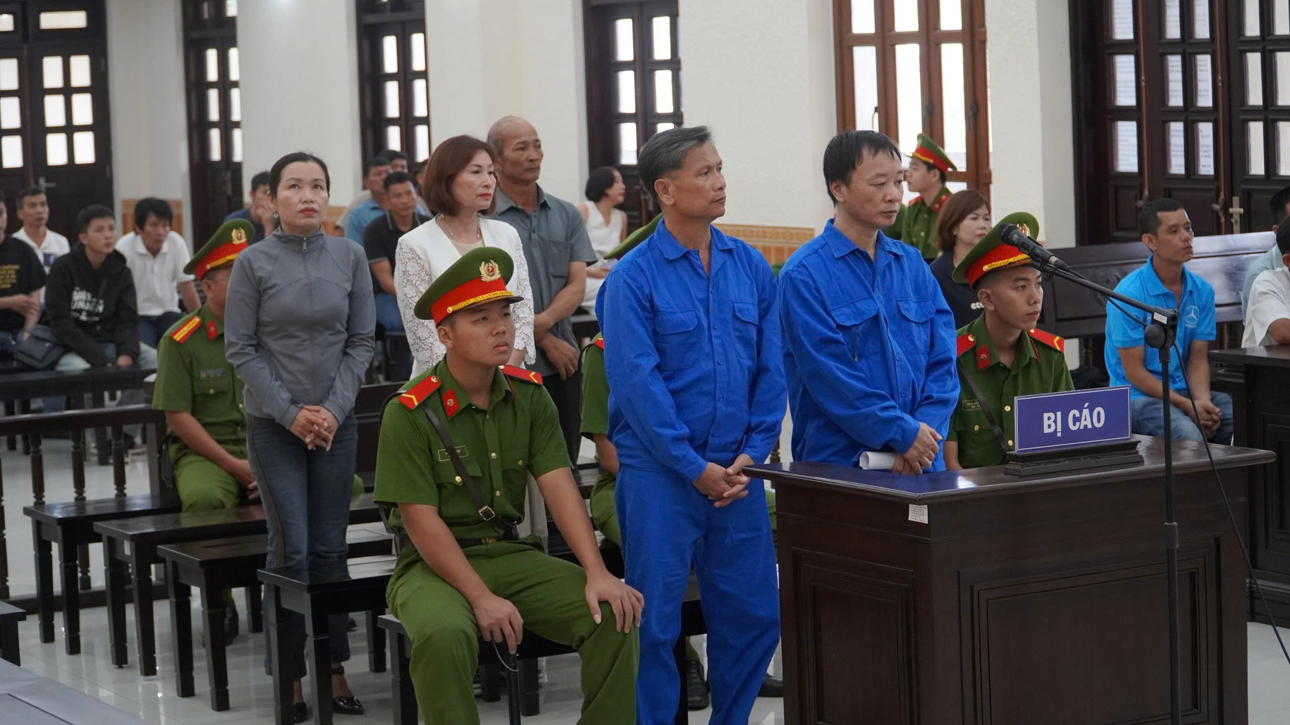 L&acirc;m Đồng: &Ocirc;ng tr&ugrave;m khai th&aacute;c c&aacute;t tr&aacute;i ph&eacute;p chạy &aacute;n h&agrave;ng tỷ đồng vẫn kh&ocirc;ng tho&aacute;t tội- Ảnh 1.