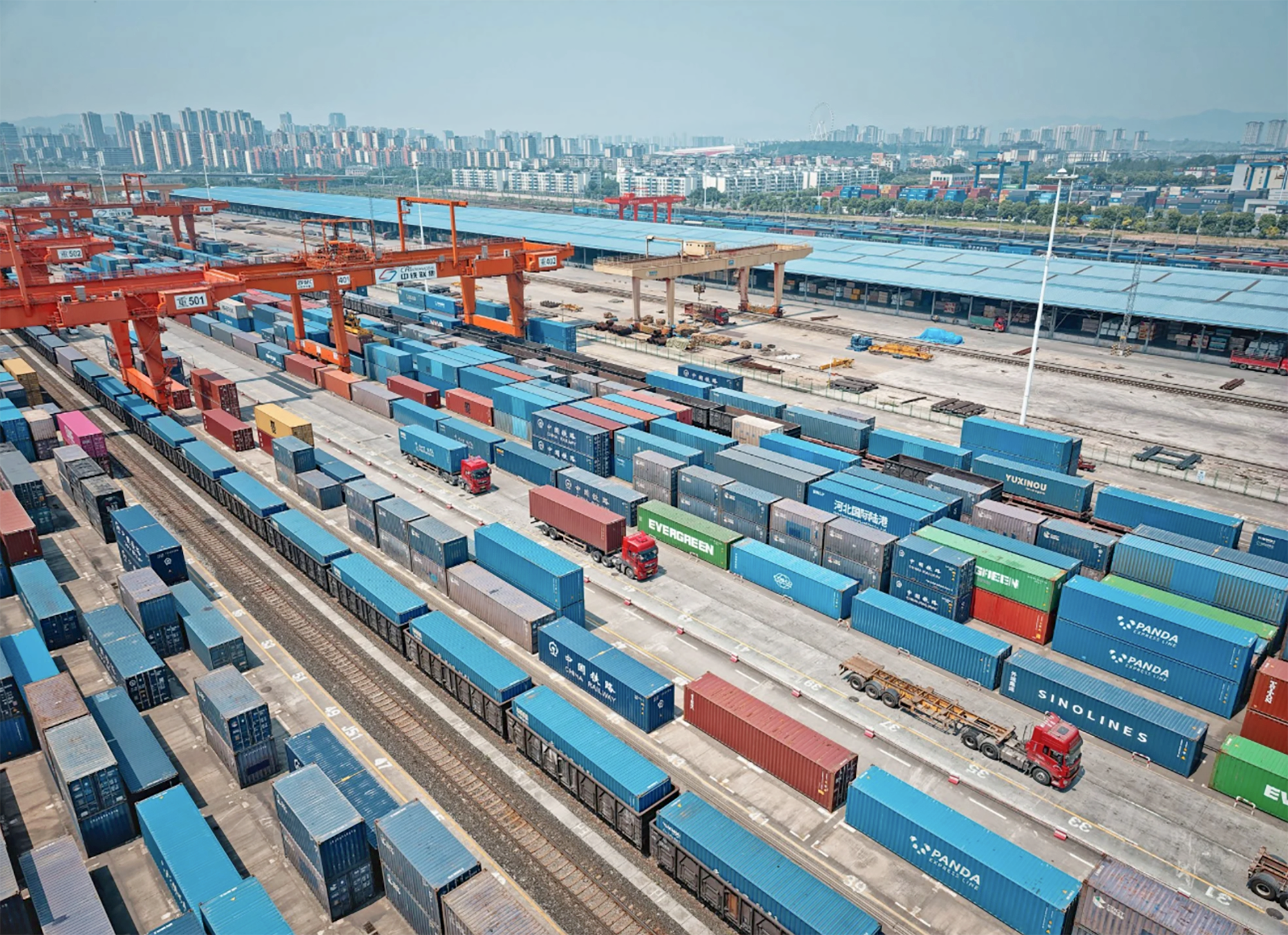 Trung Quốc tham vọng hình thành “kênh đào Suez” trên cạn- Ảnh 2. Trung Quốc tham vọng hình thành “kênh đào Suez” trên cạn- Ảnh 2.