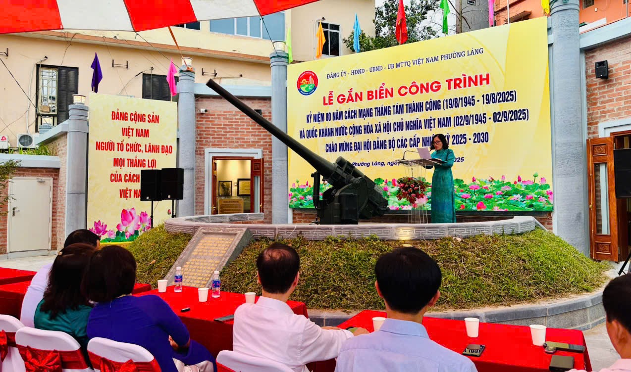 H&agrave; Nội: Gắn biển c&ocirc;ng tr&igrave;nh tu bổ, t&ocirc;n tạo di t&iacute;ch Ph&aacute;o đ&agrave;i L&aacute;ng- Ảnh 1.