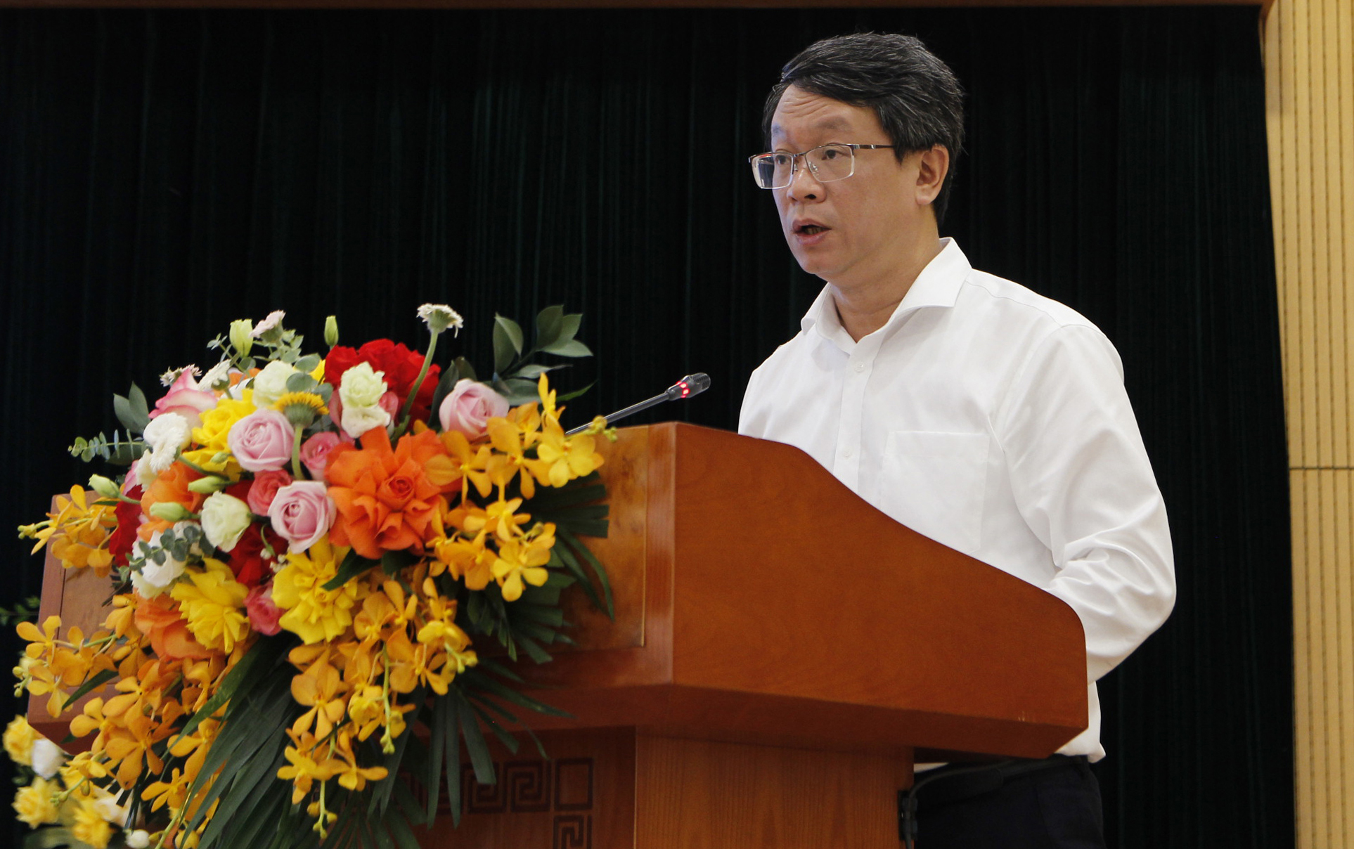 &Ocirc;ng Trần Quốc Th&aacute;i, Cục trưởng Cục Ph&aacute;t triển đ&ocirc; thị b&aacute;o c&aacute;o tổng kết Đề &aacute;n ph&aacute;t triển đ&ocirc; thị th&ocirc;ng minh bền vững Việt Nam giai đoạn 2018 - 2025 v&agrave; định hướng đến năm 2030.