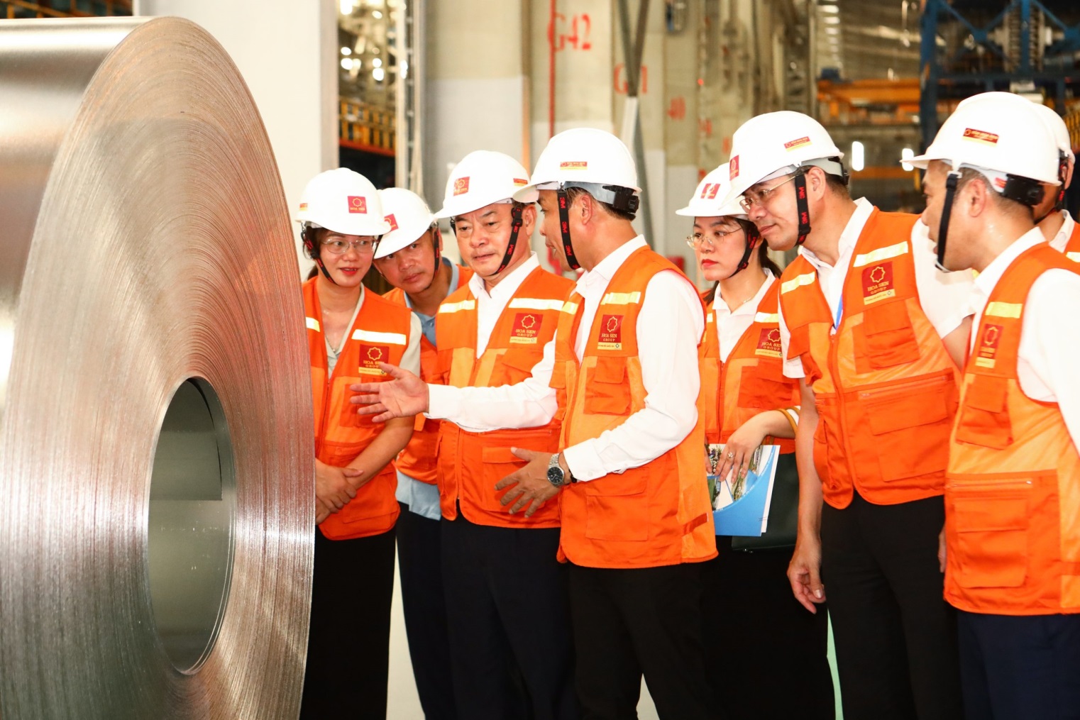 https://hoasengroup.vn/wp-content/uploads/2025/08/z6875807661888_cb45377e9f143a795dfbed5392bcf0a4-scaled.jpg