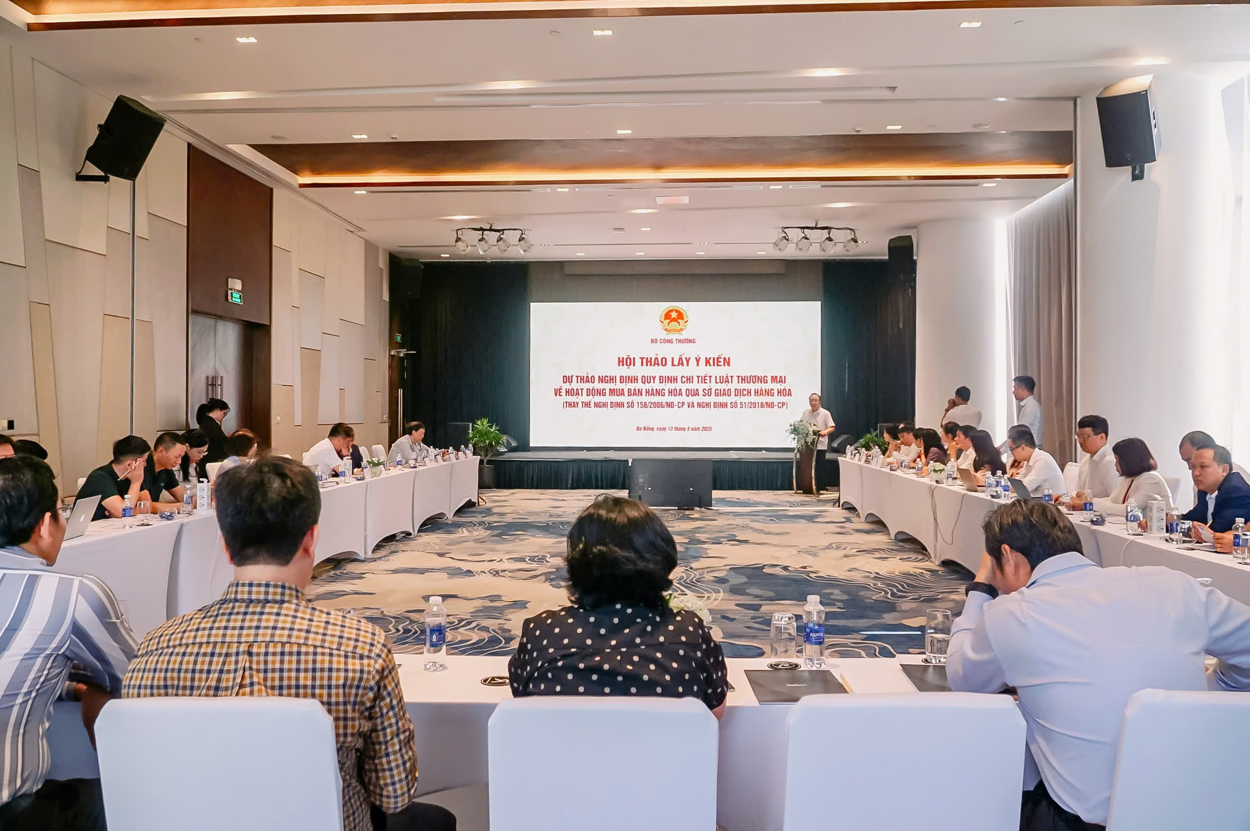 Th&aacute;o gỡ bất cập để th&uacute;c đẩy hoạt động mua b&aacute;n h&agrave;ng h&oacute;a qua Sở giao dịch h&agrave;ng ho&aacute;- Ảnh 1.