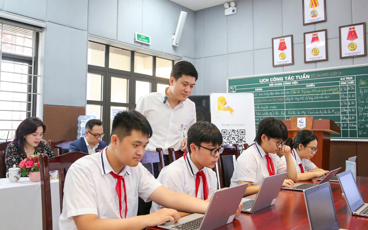 Đề nghị loạt biện ph&aacute;p th&aacute;o gỡ kh&oacute; khăn cho gi&aacute;o dục khi chuyển sang ch&iacute;nh quyền hai cấp