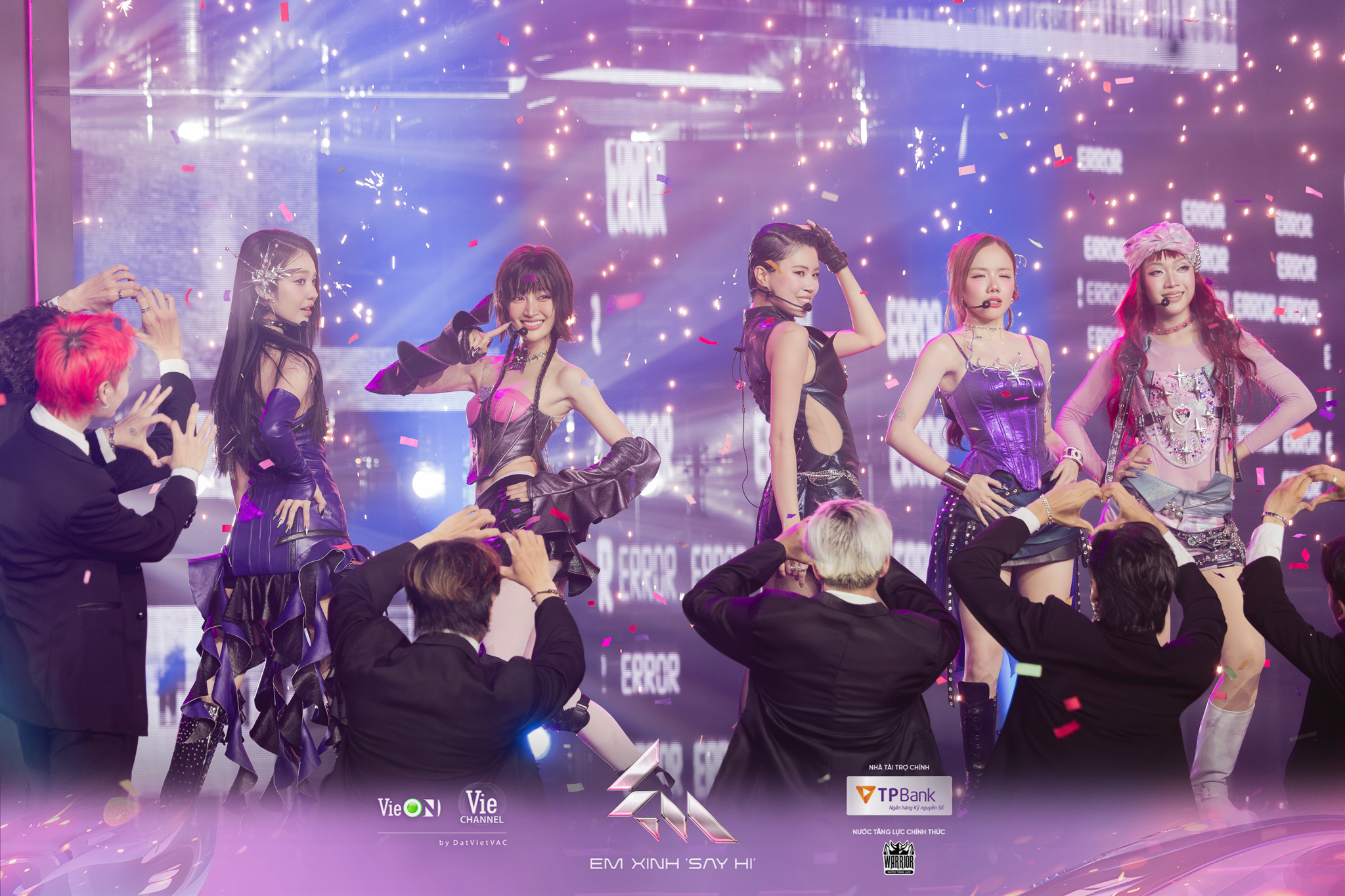 Săn vé concert Em Xinh “Say Hi” siêu dễ cùng TPBank- Ảnh 4. Săn vé concert Em Xinh “Say Hi” siêu dễ cùng TPBank- Ảnh 4.