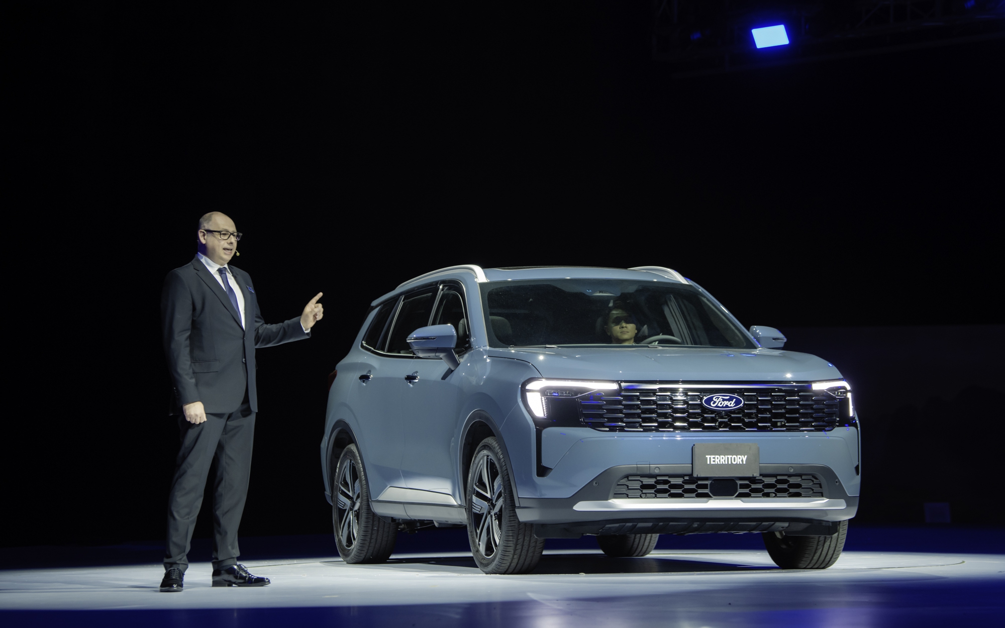 Ford Việt Nam ra mắt xe điện Mustang Mach-E dịp kỷ niệm 30 năm thành lập