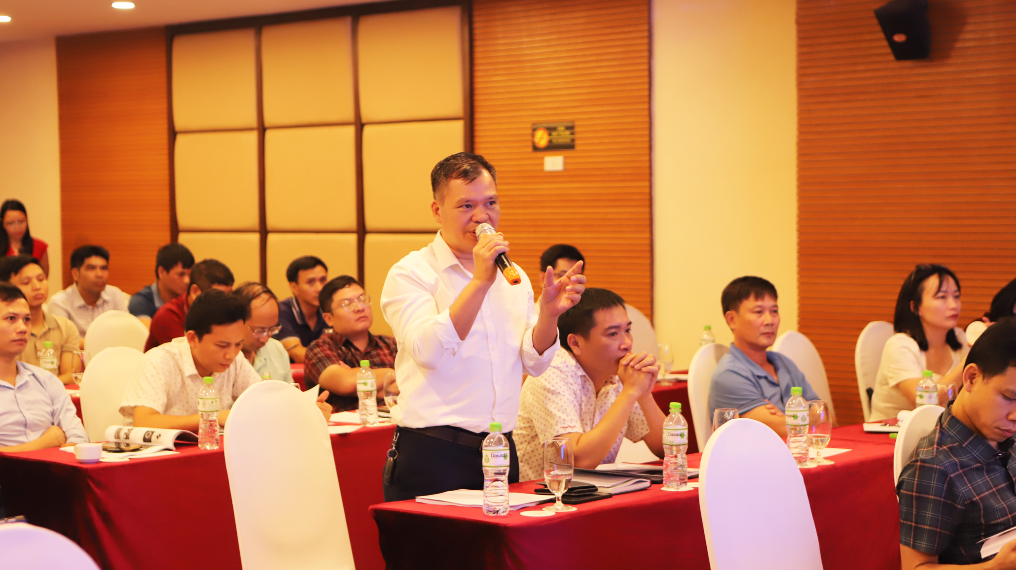 C&ocirc;ng nghệ, vật liệu mới l&agrave; ch&igrave;a kh&oacute;a n&acirc;ng cao an to&agrave;n tr&ecirc;n c&aacute;c tuyến đường- Ảnh 5.