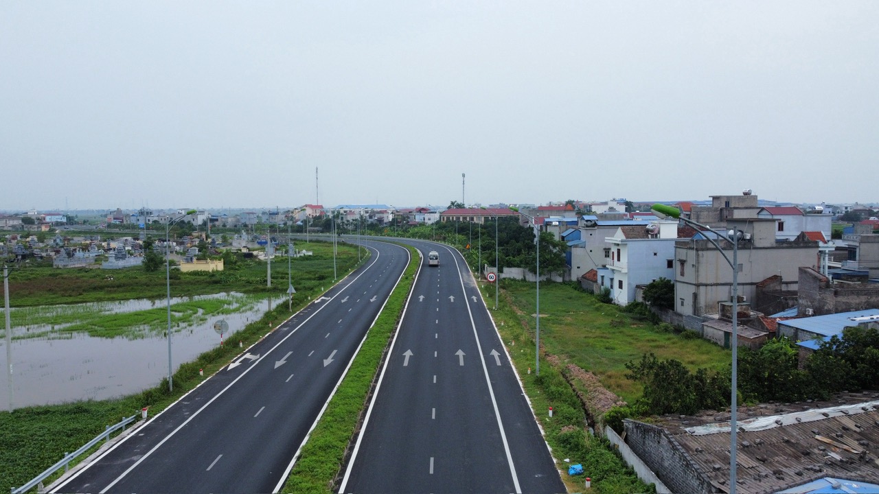Ninh B&igrave;nh kh&aacute;nh th&agrave;nh 3 c&ocirc;ng tr&igrave;nh gần 9.000 tỷ đồng th&uacute;c đẩy li&ecirc;n kết v&ugrave;ng- Ảnh 4.