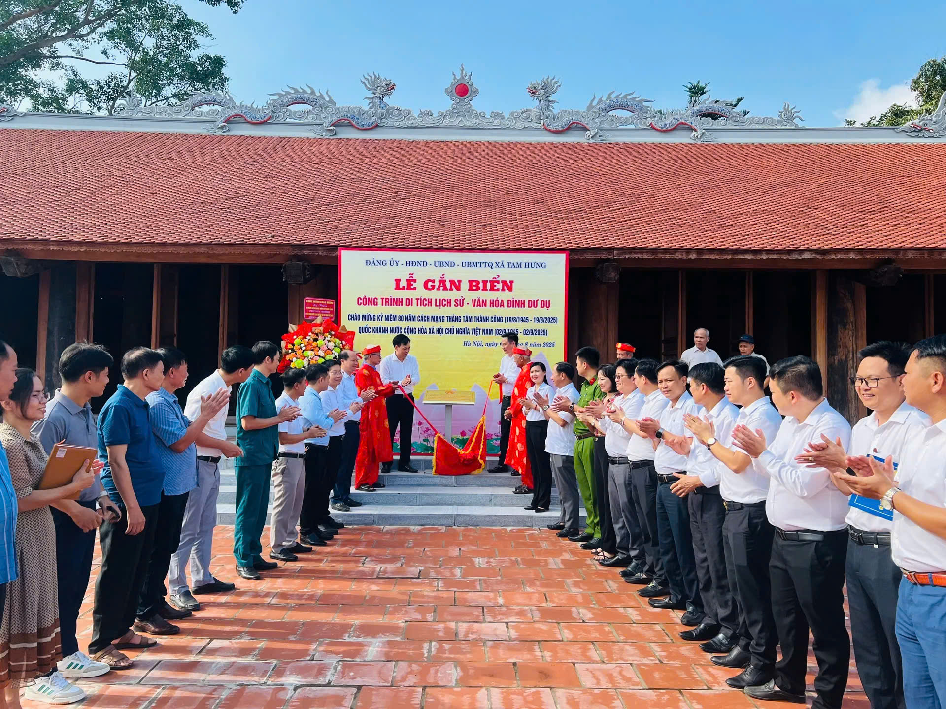 Hà Nội: Đồng loạt gắn biển công trình văn hóa, di tích lịch sử mừng 80 năm Quốc khánh- Ảnh 1. Hà Nội: Đồng loạt gắn biển công trình văn hóa, di tích lịch sử mừng 80 năm Quốc khánh- Ảnh 1.