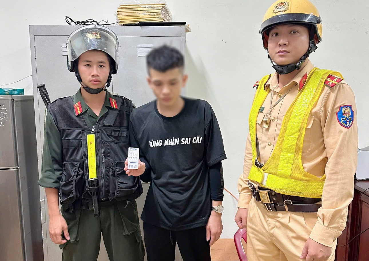 Đồng Nai: T&agrave;i xế l&aacute;i &ocirc; t&ocirc; chạy qu&aacute; tốc độ bị ph&aacute;t hiện dương t&iacute;nh với ma t&uacute;y- Ảnh 2.