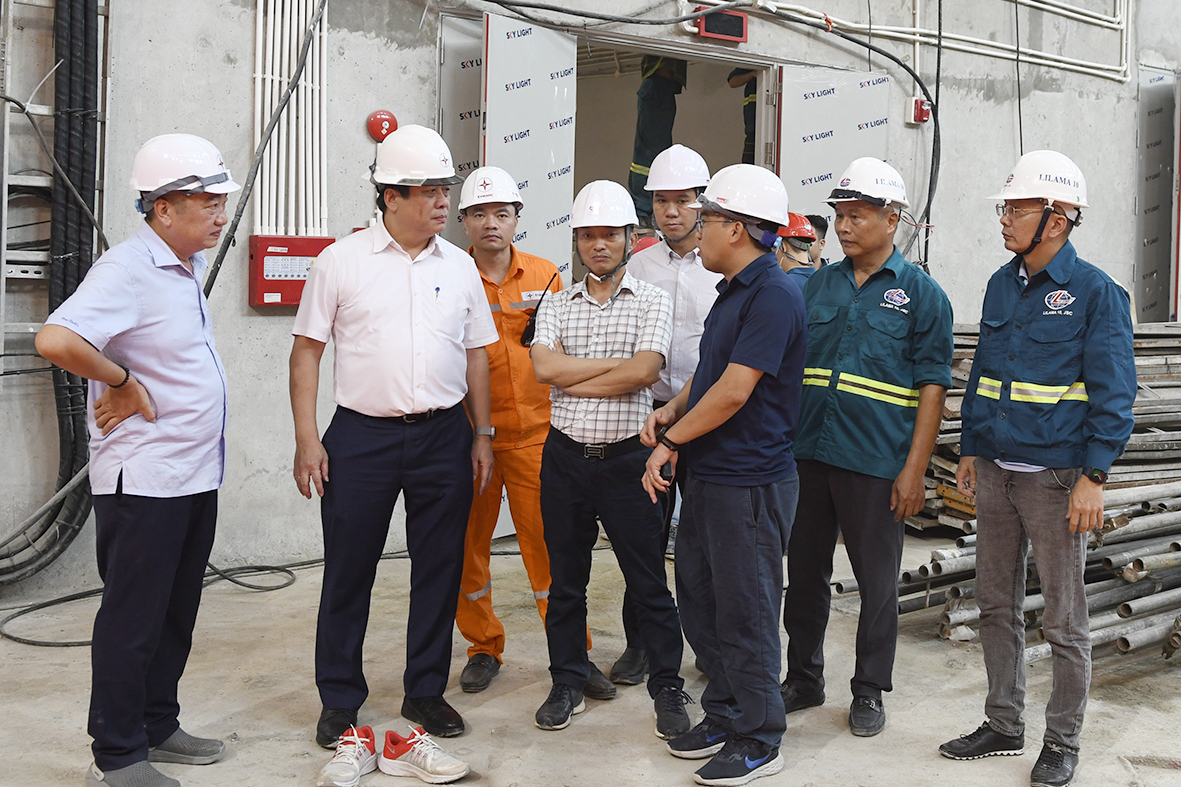 Dự thảo Luật X&acirc;y dựng mới đ&atilde; giao quyền chủ động cho những người quyết định đầu tư, tạo ra m&ocirc;i trường ph&aacute;p l&yacute; thuận lợi, th&ocirc;ng tho&aacute;ng, minh bạch, an to&agrave;n, chi ph&iacute; tu&acirc;n thủ thấp.