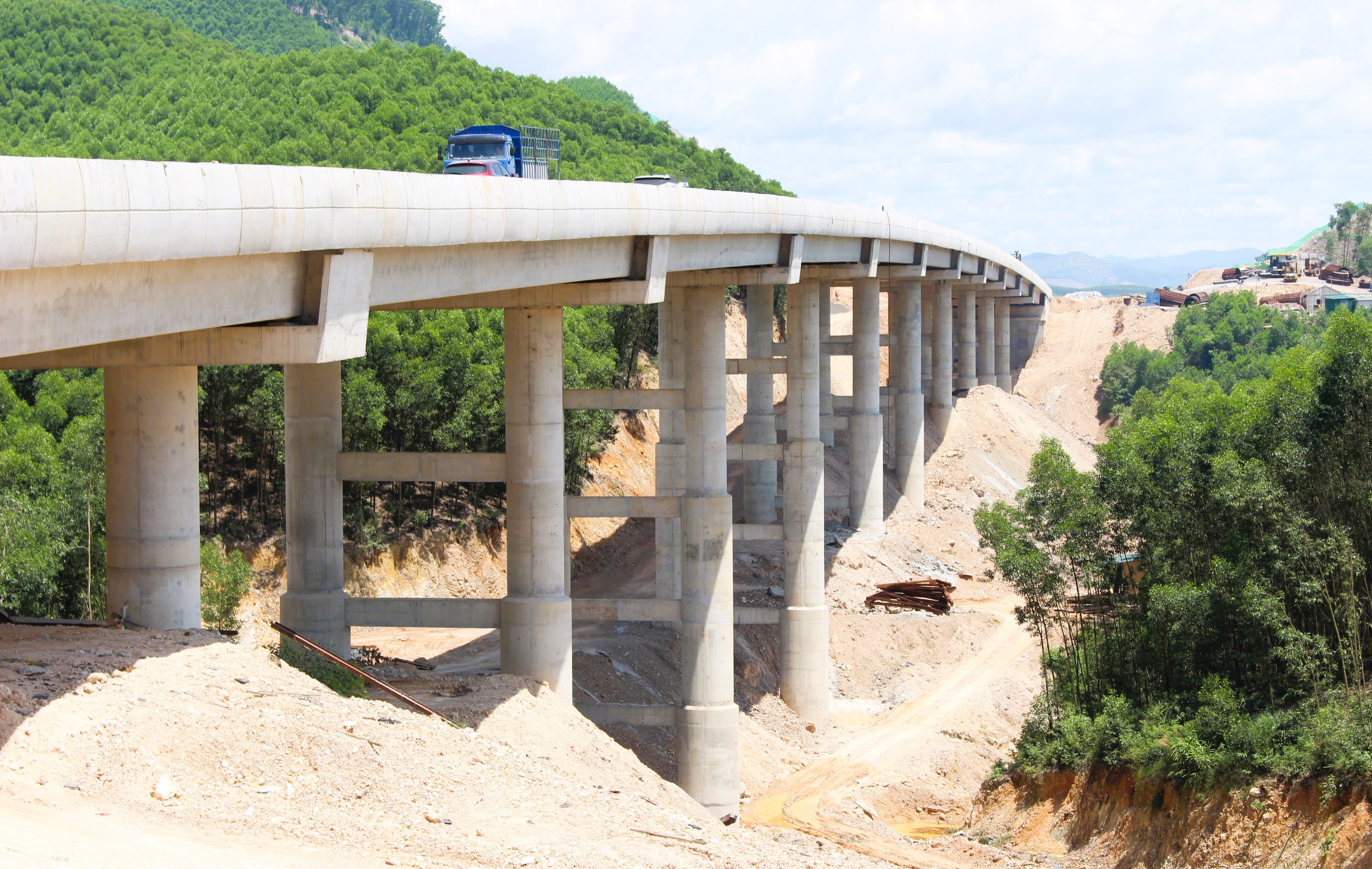 To&agrave;n cảnh cao tốc Vạn Ninh - Cam Lộ trước ng&agrave;y th&ocirc;ng xe- Ảnh 10.