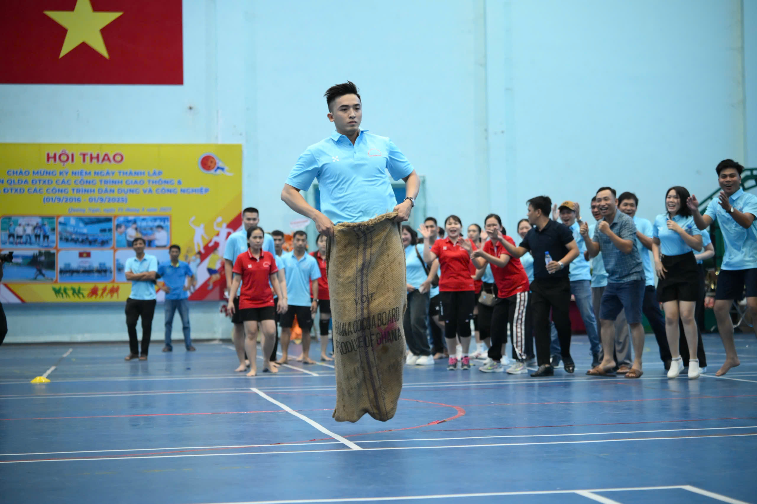 Hội thao ch&agrave;o mừng ng&agrave;y th&agrave;nh lập hai Ban Quản l&yacute; dự &aacute;n x&acirc;y dựng lớn nhất Quảng Ng&atilde;i- Ảnh 9.