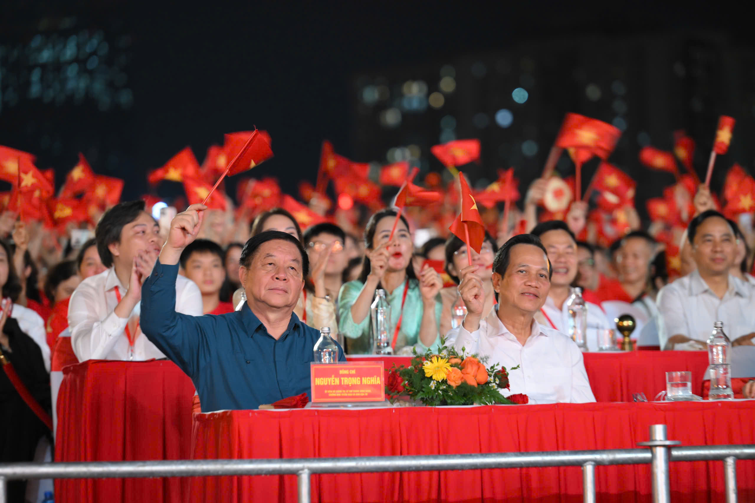 "Tự h&agrave;o l&agrave; người Việt Nam": Bản giao hưởng của qu&aacute; khứ, hiện tại v&agrave; kh&aacute;t vọng tương lai- Ảnh 1.
