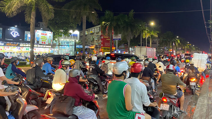 Dự án chống kẹt xe tại Cần Thơ: Kỳ vọng lớn, tiến độ chậm- Ảnh 2. Dự án chống kẹt xe tại Cần Thơ: Kỳ vọng lớn, tiến độ chậm- Ảnh 2.