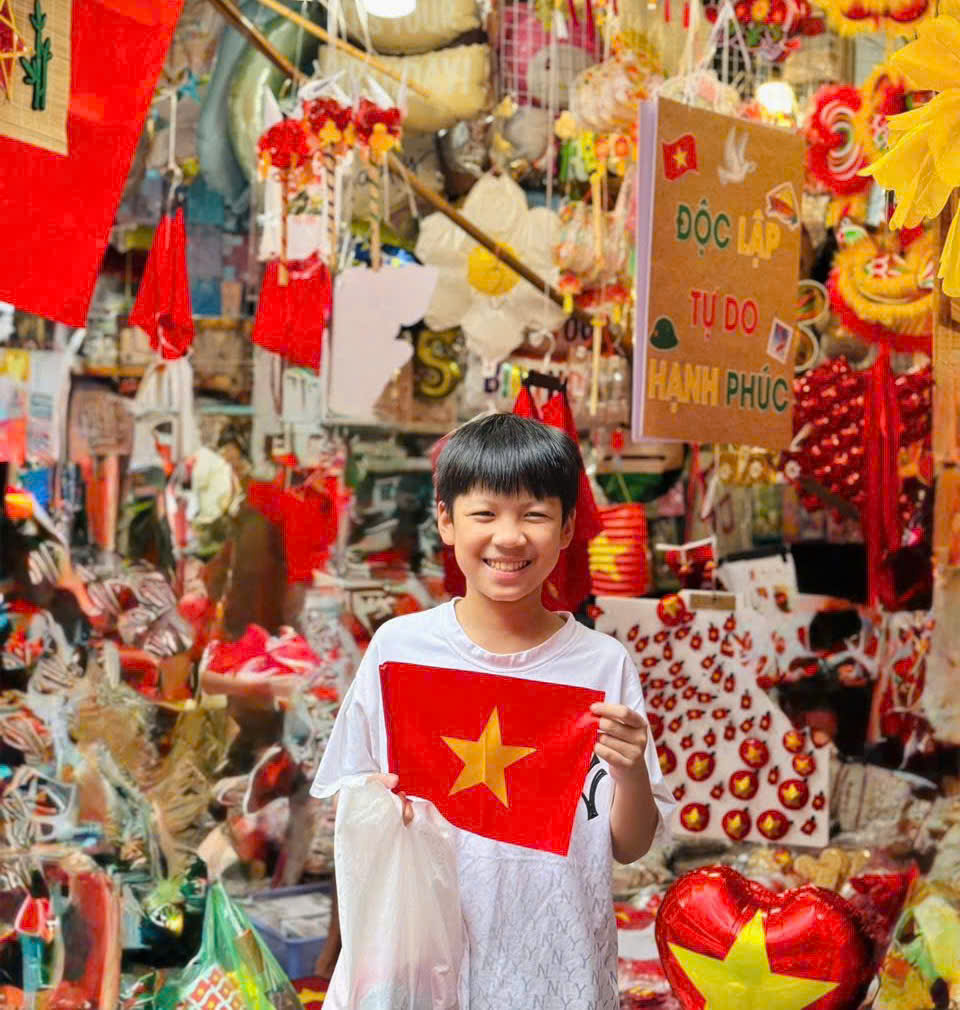 H&agrave; Nội rực rỡ cờ hoa trong ng&agrave;y thu th&aacute;ng T&aacute;m lịch sử- Ảnh 18.