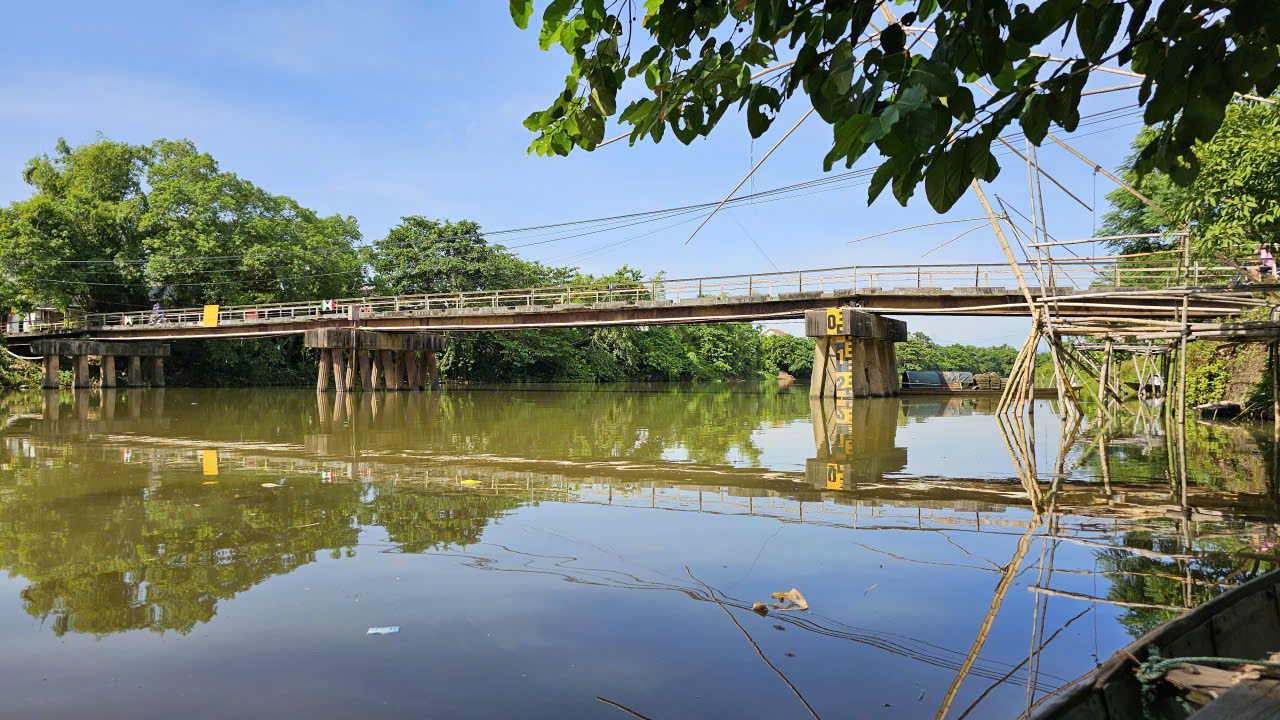 Huế: Người d&acirc;n thấp thỏm mỗi khi đi qua cầu tr&aacute;nh An H&ograve;a- Ảnh 4.