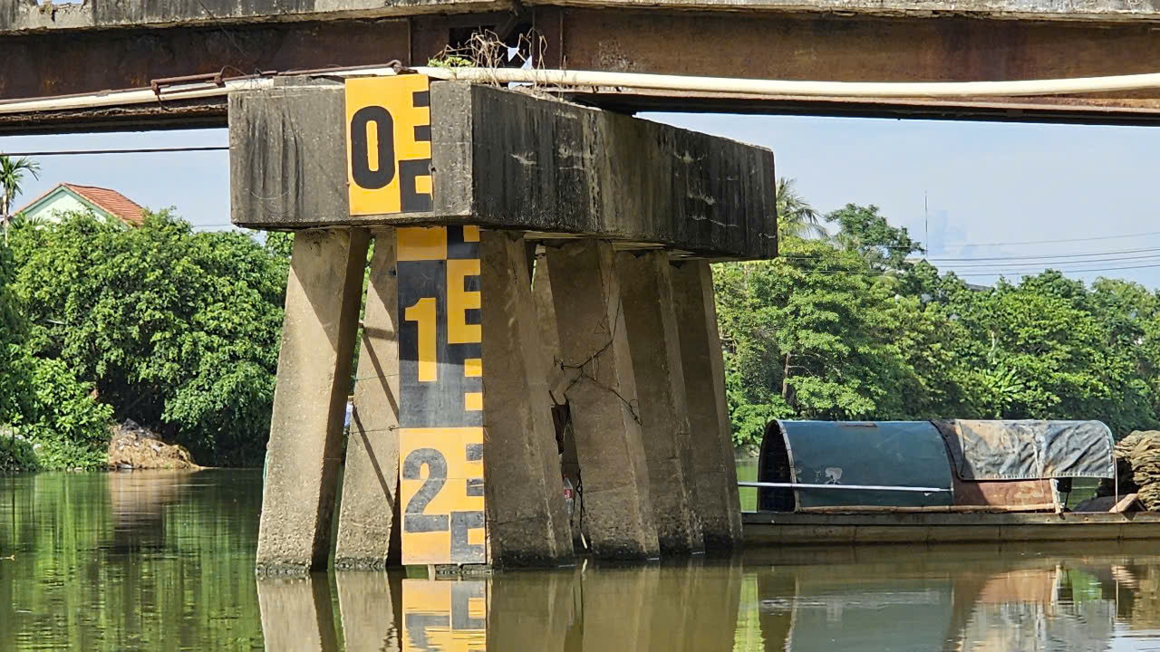 Huế: Người d&acirc;n thấp thỏm mỗi khi đi qua cầu tr&aacute;nh An H&ograve;a- Ảnh 6.