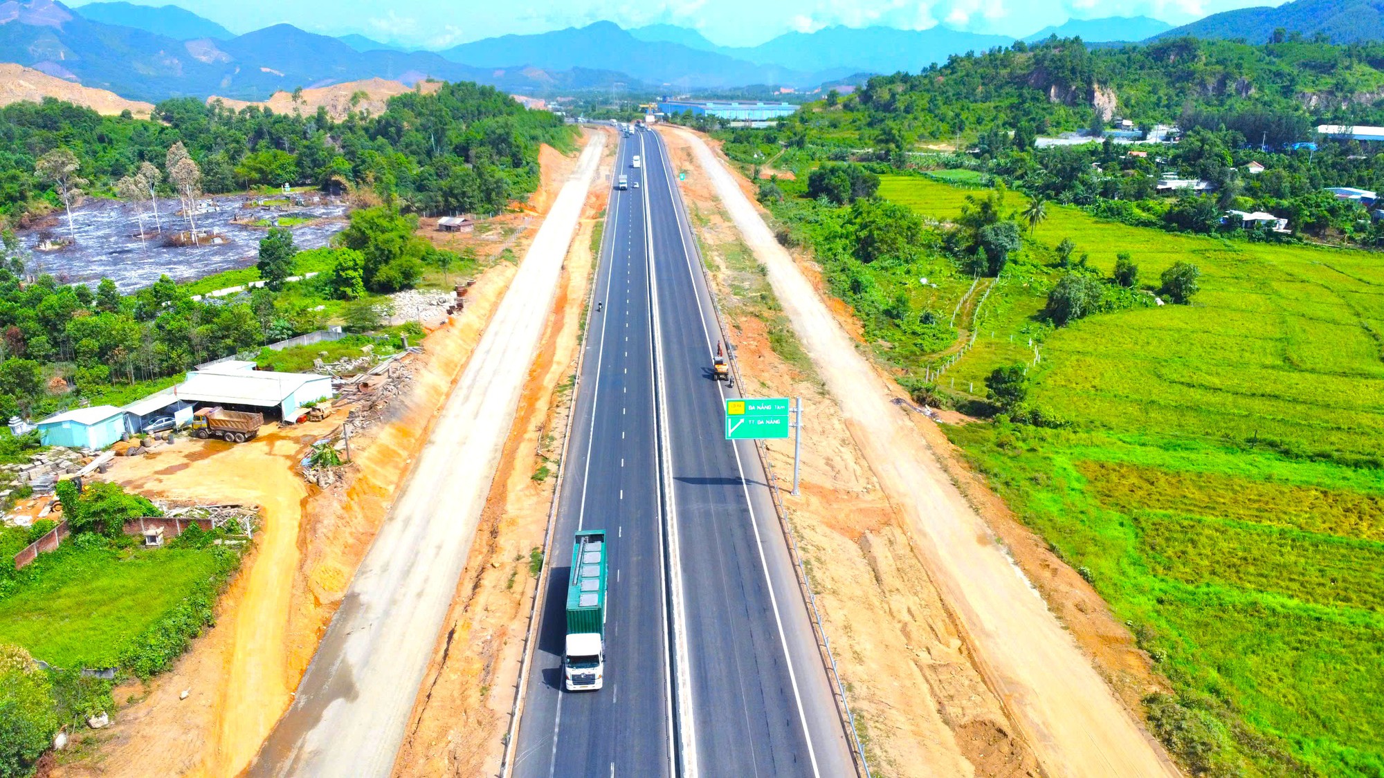 Th&ecirc;m 13 tuyến cao tốc do Nh&agrave; nước đầu tư sẽ thu ph&iacute; trong 7 năm- Ảnh 1.