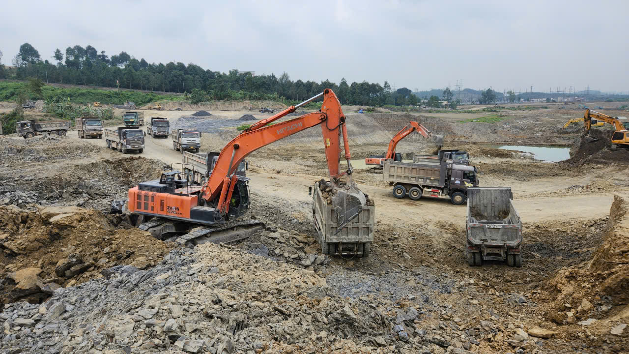 Đồng loạt khởi c&ocirc;ng, kh&aacute;nh th&agrave;nh 3 c&ocirc;ng tr&igrave;nh lớn, EVN bước v&agrave;o kỷ nguy&ecirc;n ph&aacute;t triển mới- Ảnh 6.