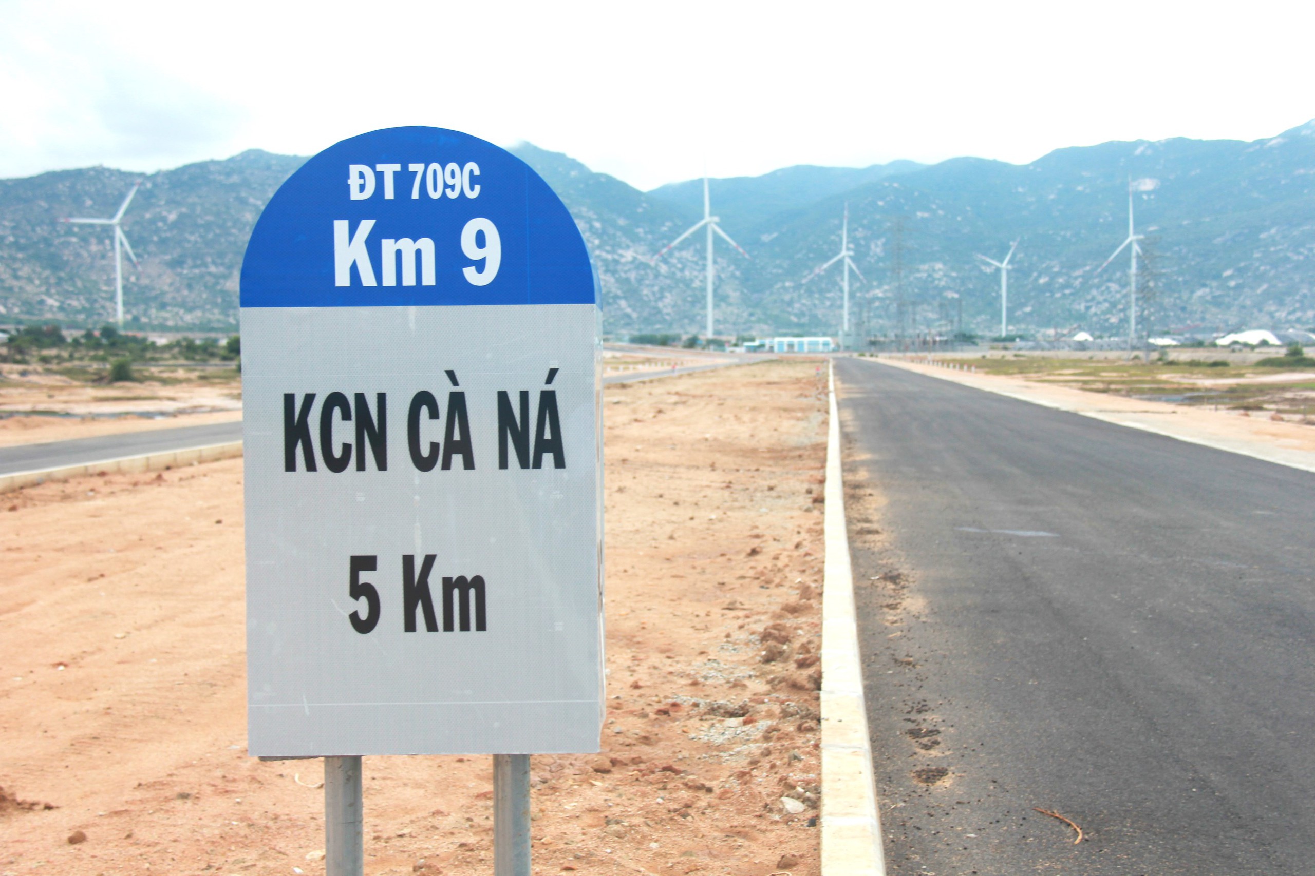 Tái khởi động đường nối cao tốc Cam Lâm - Vĩnh Hảo đến cảng quốc tế Cà Ná- Ảnh 7. Tái khởi động đường nối cao tốc Cam Lâm - Vĩnh Hảo đến cảng quốc tế Cà Ná- Ảnh 7.