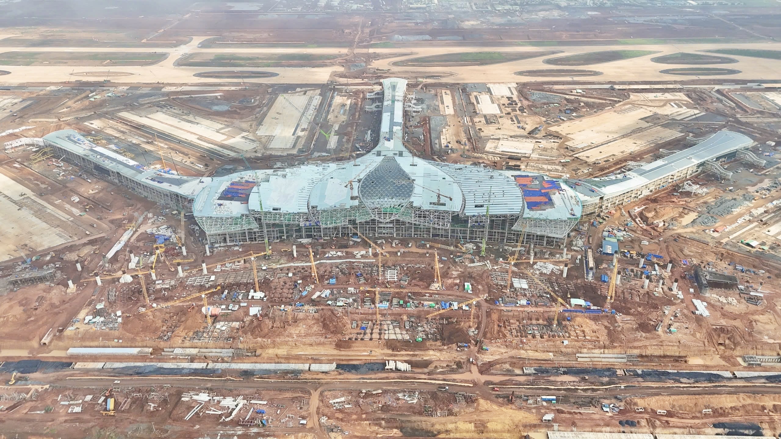 Thủ tướng Phạm Minh Chính thị sát đường cất hạ cánh, nhà ga sân bay Long Thành- Ảnh 9. Thủ tướng Phạm Minh Chính thị sát đường cất hạ cánh, nhà ga sân bay Long Thành- Ảnh 9.