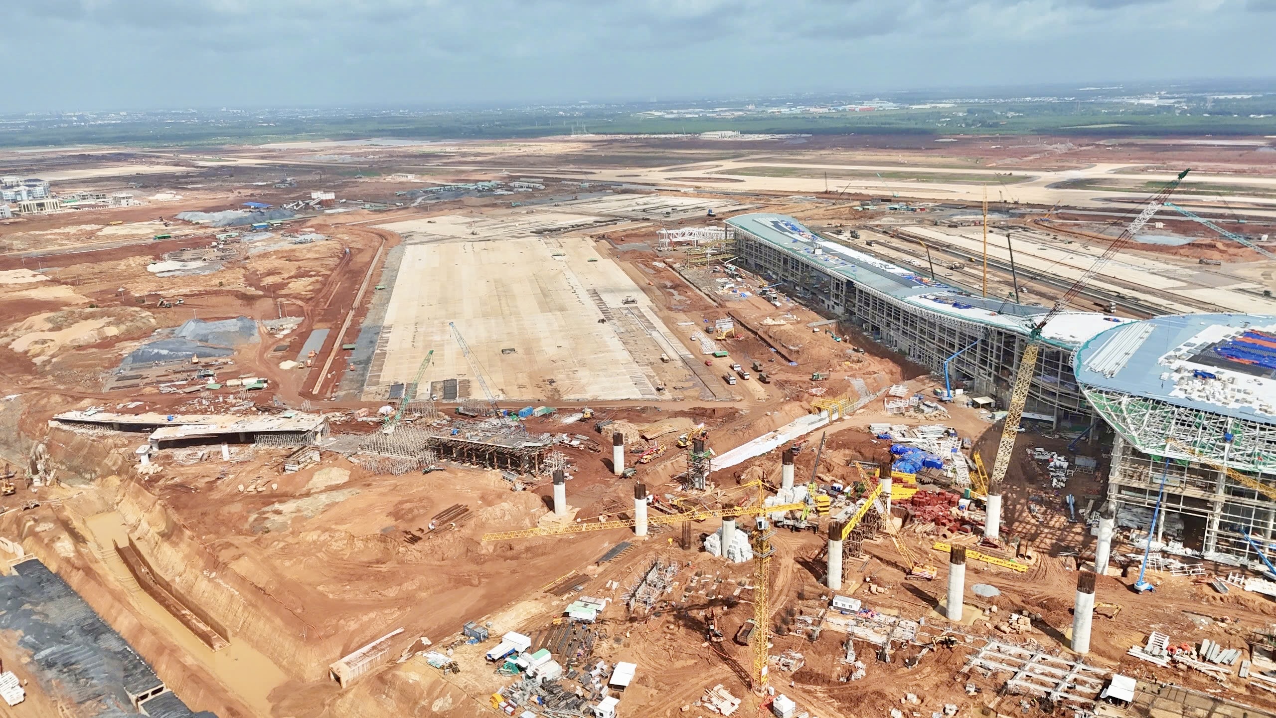 Thủ tướng Phạm Minh Chính thị sát đường cất hạ cánh, nhà ga sân bay Long Thành- Ảnh 12. Thủ tướng Phạm Minh Chính thị sát đường cất hạ cánh, nhà ga sân bay Long Thành- Ảnh 12.