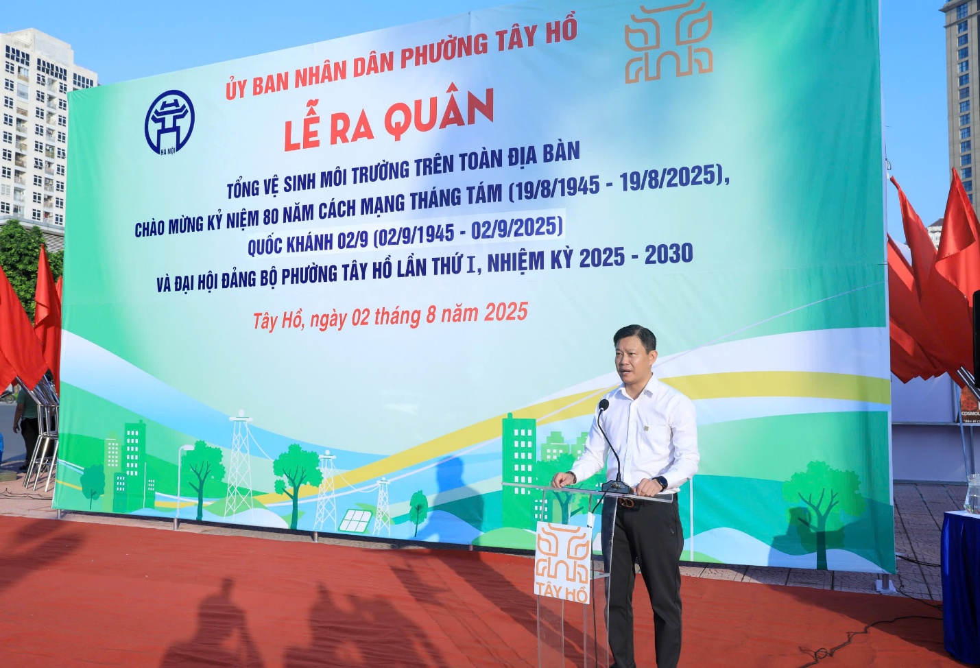 X&atilde;, phường ở H&agrave; Nội đồng loạt ra qu&acirc;n tổng vệ sinh m&ocirc;i trường, chỉnh trang đ&ocirc; thị- Ảnh 4.