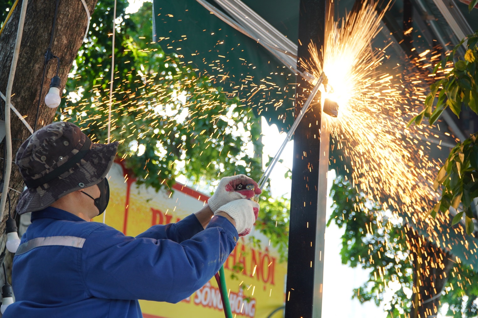 C:\Users\HP\Desktop\HN Ra qu&acirc;n\Ph&uacute; Thượng\DSC04663.JPG