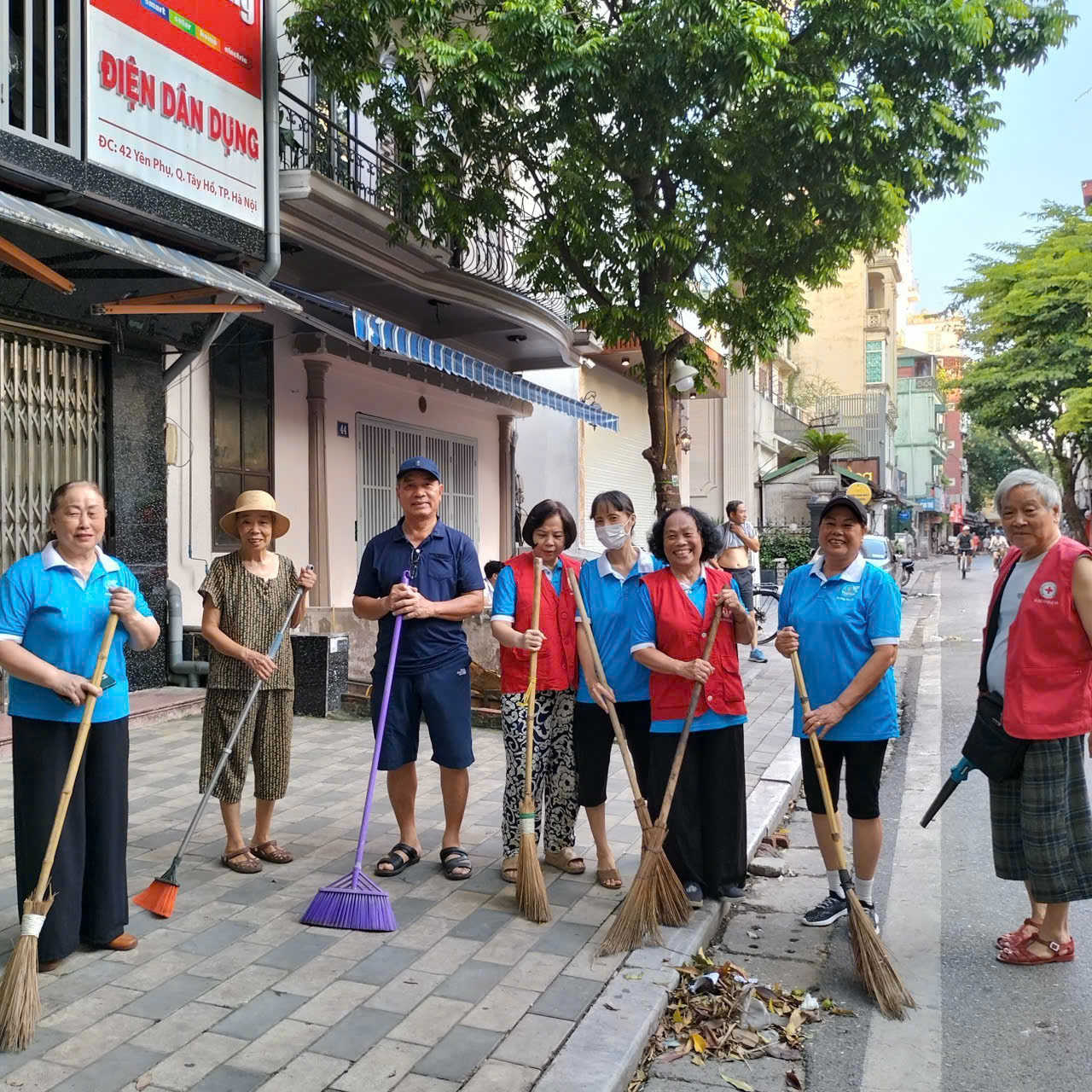 X&atilde;, phường ở H&agrave; Nội đồng loạt ra qu&acirc;n tổng vệ sinh m&ocirc;i trường, chỉnh trang đ&ocirc; thị- Ảnh 5.