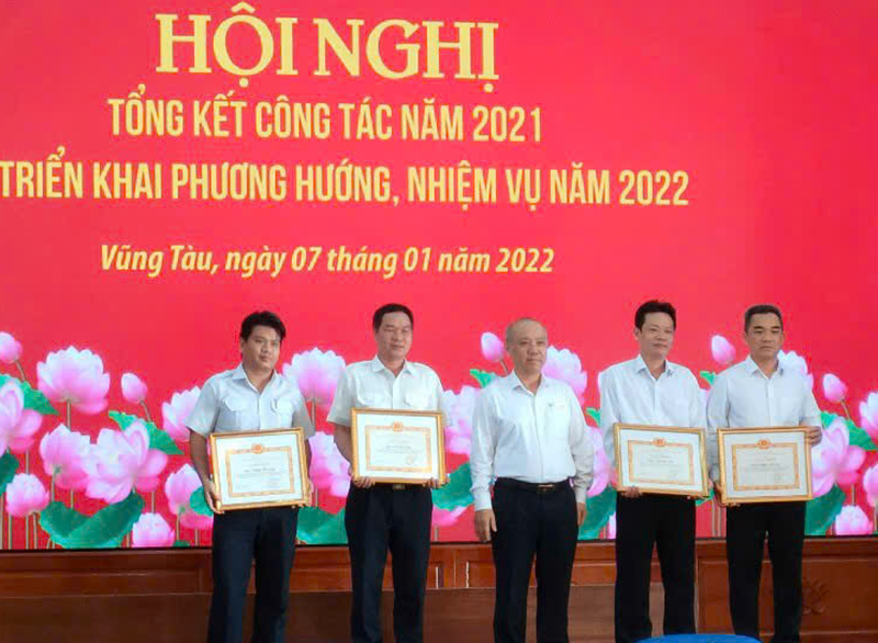 Gương sáng "chiến sĩ" bảo đảm an toàn hàng hải hết mình vì nhiệm vụ- Ảnh 3. Gương sáng "chiến sĩ" bảo đảm an toàn hàng hải hết mình vì nhiệm vụ- Ảnh 3.