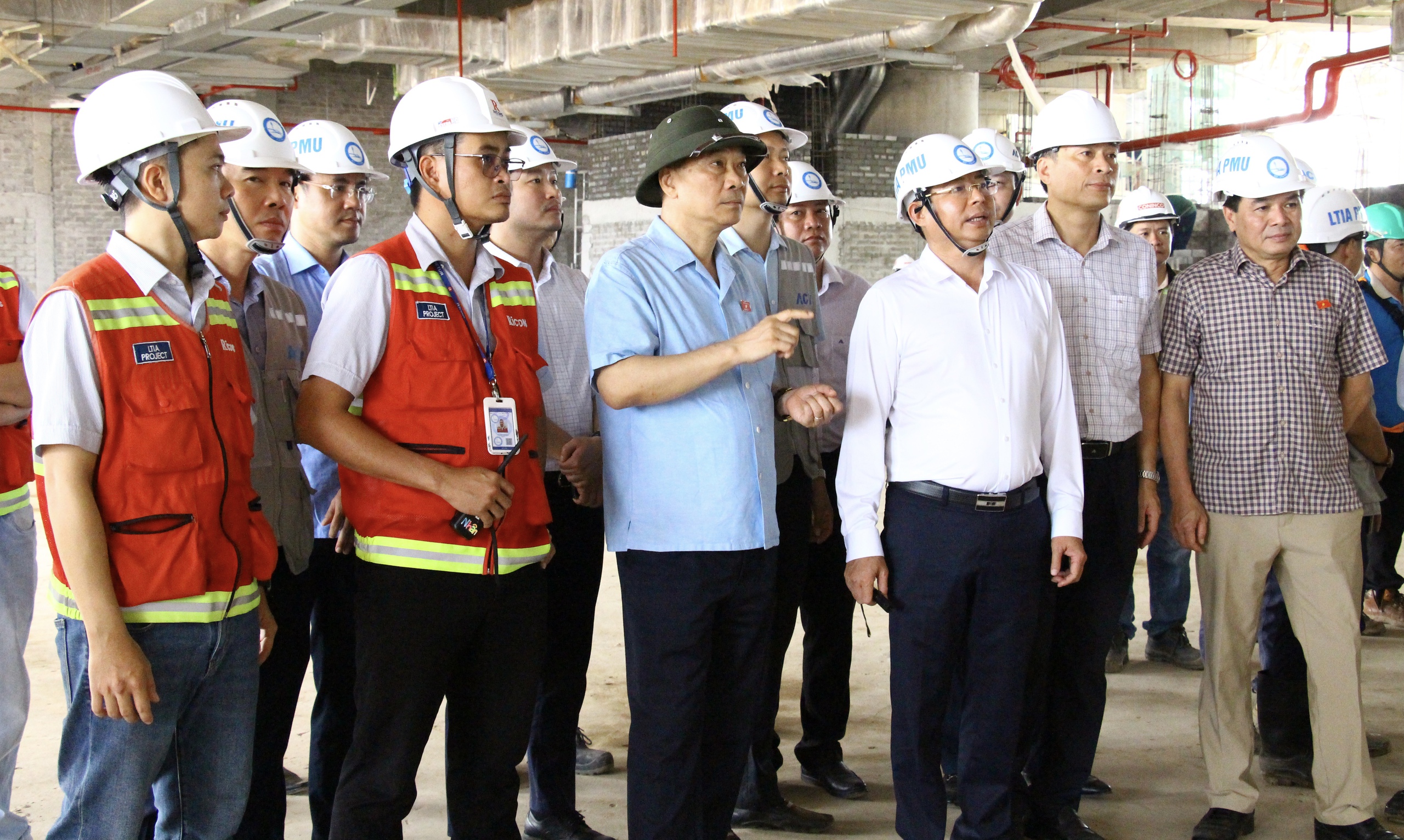 Ph&oacute; chủ tịch Quốc hội kiểm tra s&acirc;n bay Long Th&agrave;nh: L&agrave;m nhanh nhưng phải đảm bảo chất lượng- Ảnh 10.