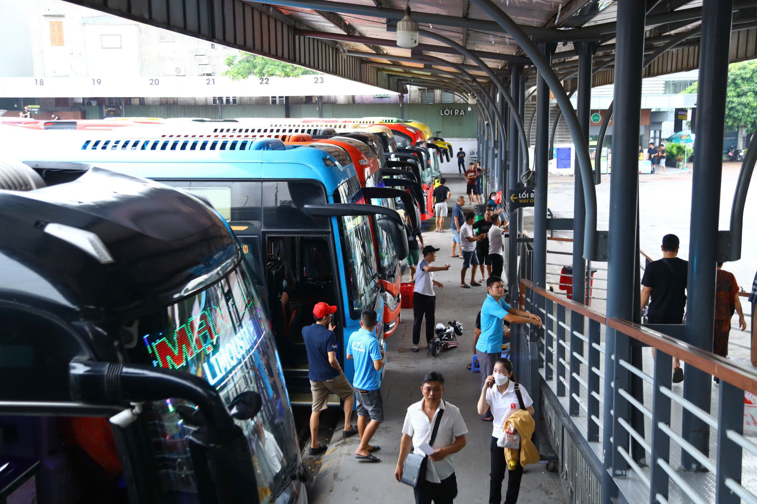 Bến xe H&agrave; Nội sẵn s&agrave;ng đ&oacute;n kh&aacute;ch dịp cao điểm nghỉ lễ 2/9- Ảnh 2.