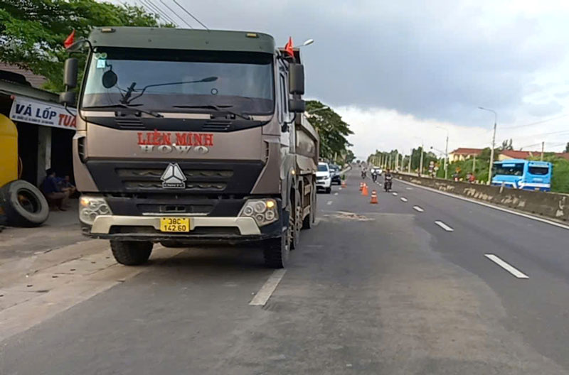 Hiện trường vụ tai nạn khiến một người tử vong.