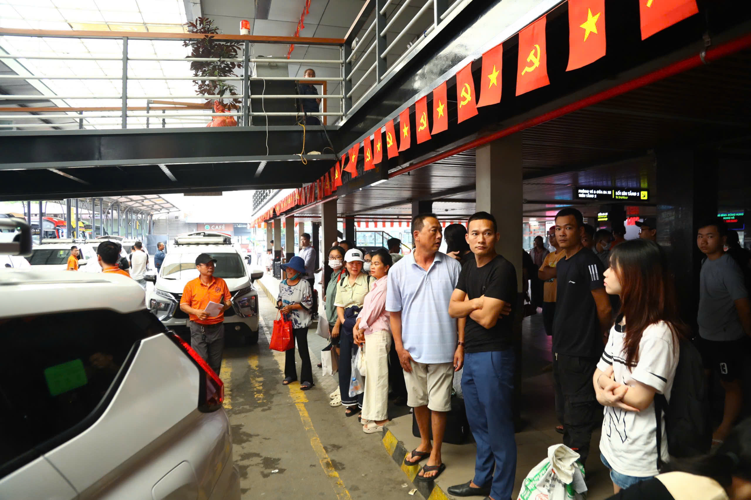 Bến xe H&agrave; Nội sẵn s&agrave;ng đ&oacute;n kh&aacute;ch dịp cao điểm nghỉ lễ 2/9- Ảnh 4.