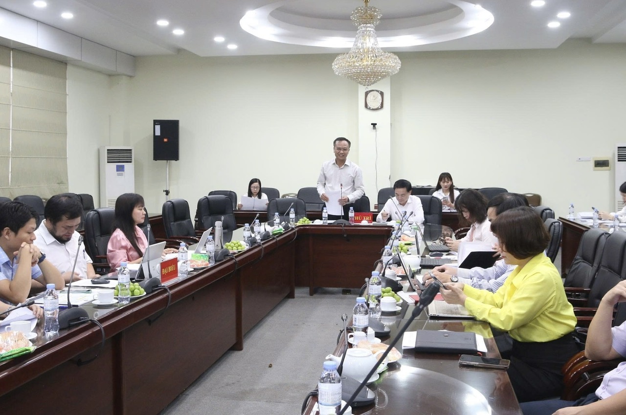 G&oacute;p &yacute; ho&agrave;n thiện chương tr&igrave;nh bồi dưỡng c&aacute;n bộ ng&agrave;nh X&acirc;y dựng trong kỷ nguy&ecirc;n số- Ảnh 2.