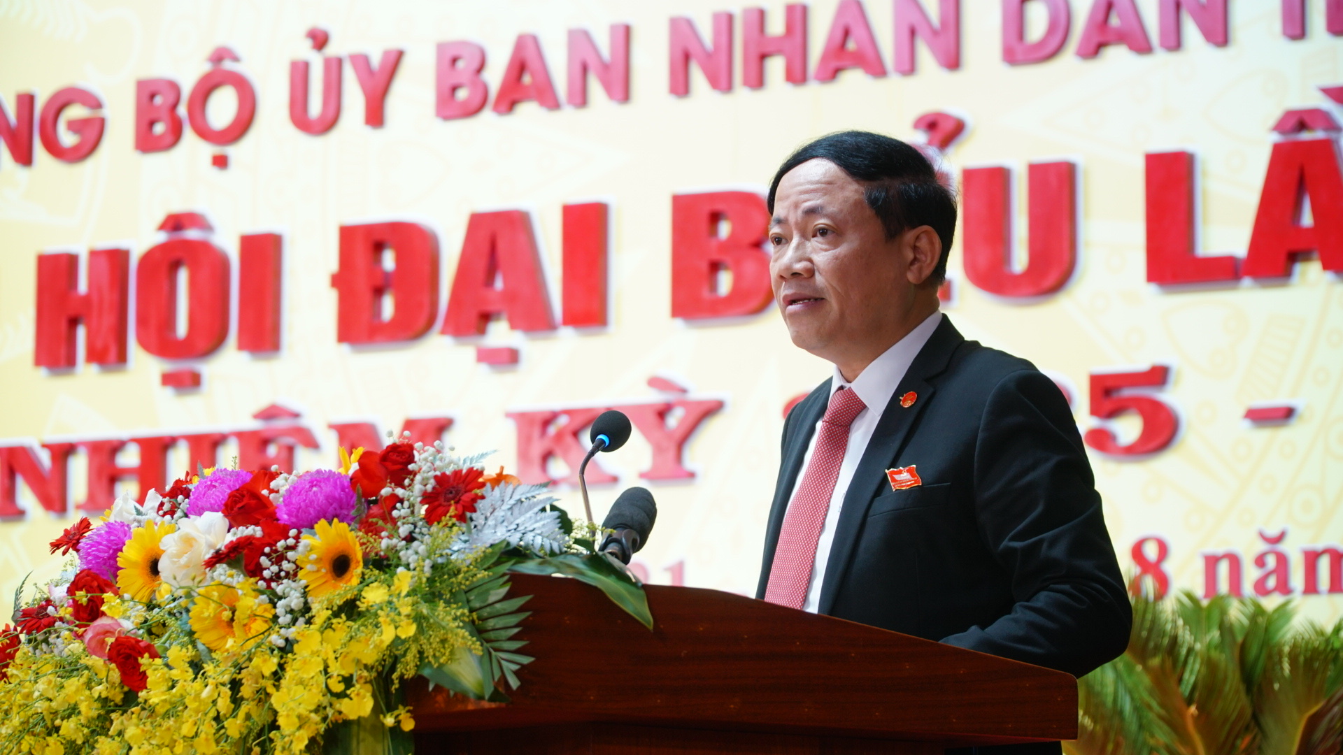 B&iacute; thư Hồ Quốc Dũng: &ldquo;Gia Lai phải tăng trưởng kh&ocirc;ng thấp hơn b&igrave;nh qu&acirc;n chung của cả nước"- Ảnh 2.