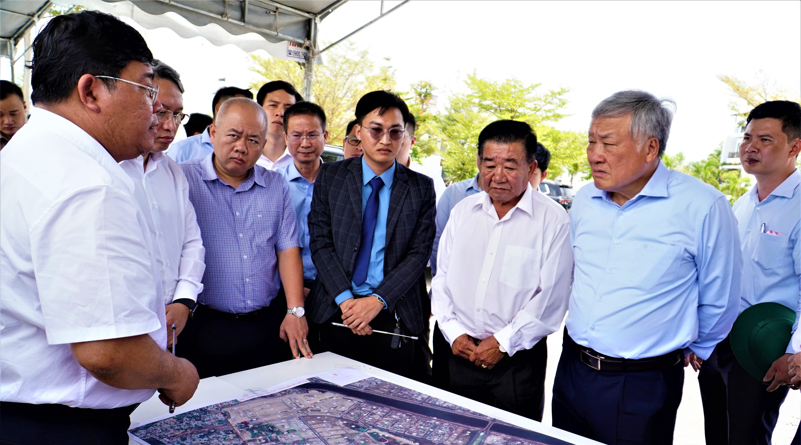 Phó Thủ tướng Nguyễn Hòa Bình: Quyết liệt gỡ vướng các dự án tồn đọng ở Khánh Hòa- Ảnh 2. Phó Thủ tướng Nguyễn Hòa Bình: Quyết liệt gỡ vướng các dự án tồn đọng ở Khánh Hòa- Ảnh 2.