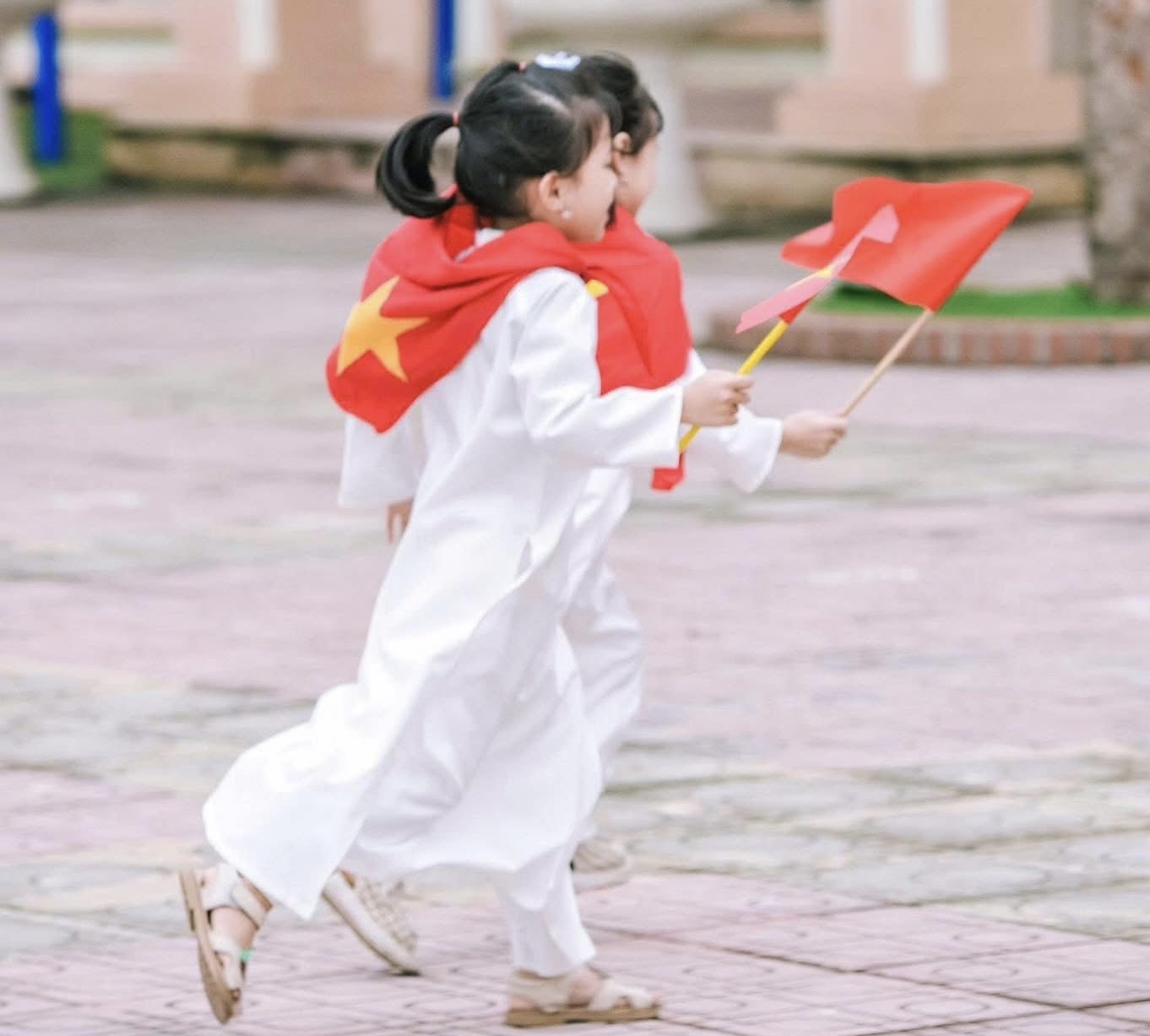 Lan tỏa t&igrave;nh y&ecirc;u đất nước qua cuộc thi "Check-in với cờ Tổ quốc" ở x&atilde; ven đ&ocirc; H&agrave; Nội- Ảnh 14.