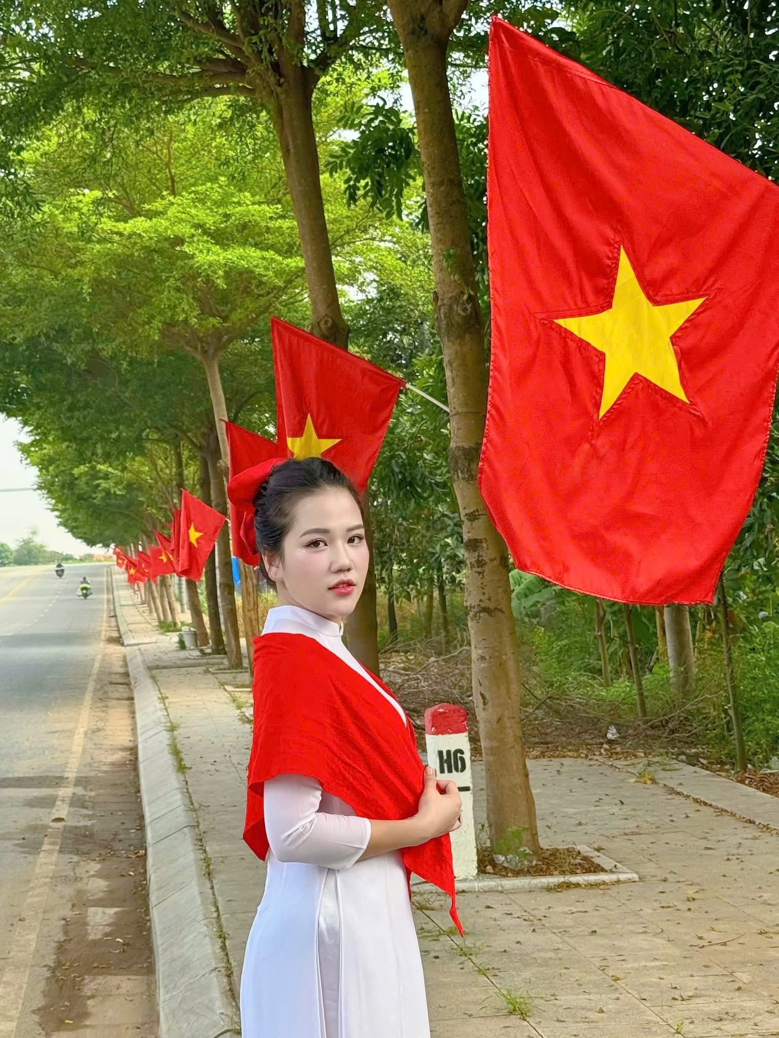 Lan tỏa t&igrave;nh y&ecirc;u đất nước qua cuộc thi "Check-in với cờ Tổ quốc" ở x&atilde; ven đ&ocirc; H&agrave; Nội- Ảnh 7.