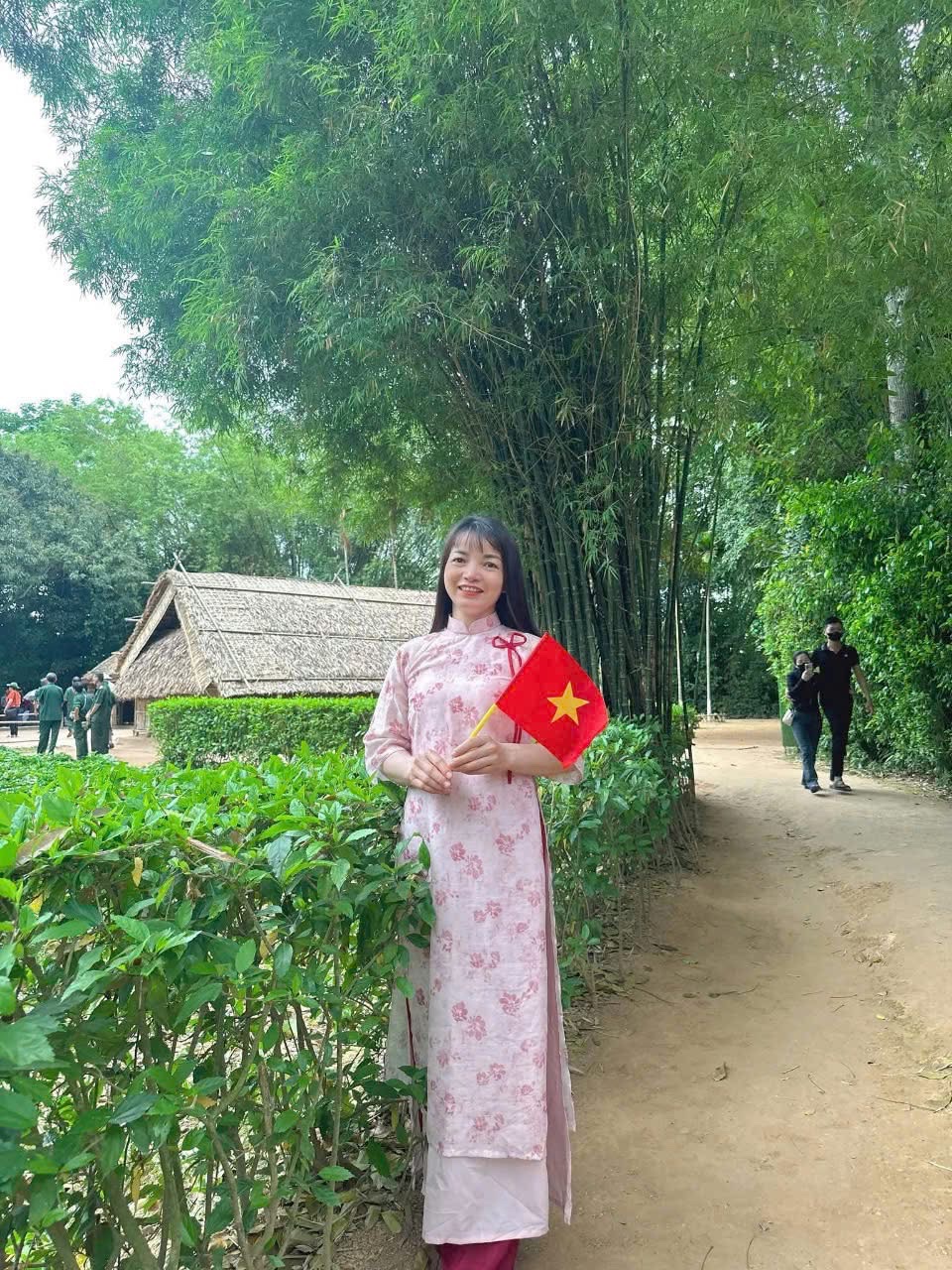 Lan tỏa t&igrave;nh y&ecirc;u đất nước qua cuộc thi "Check-in với cờ Tổ quốc" ở x&atilde; ven đ&ocirc; H&agrave; Nội- Ảnh 22.