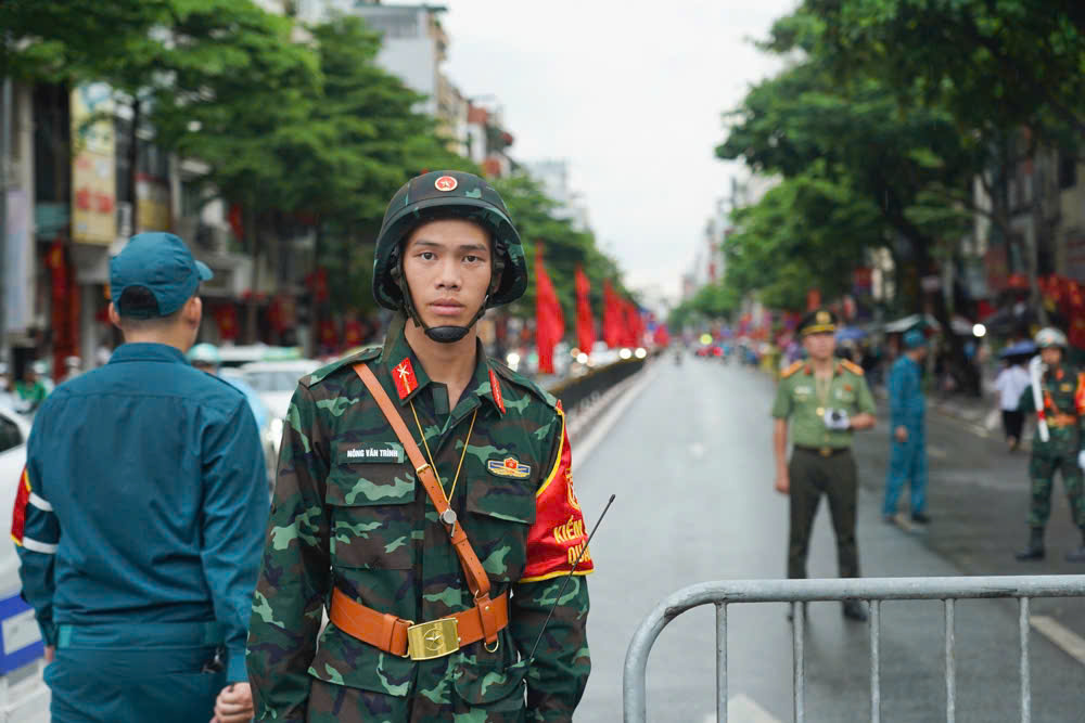 Hà Nội: Siết chặt an ninh, bảo đảm an toàn tuyệt đối cho tổng hợp luyện lần 2- Ảnh 3. Hà Nội: Siết chặt an ninh, bảo đảm an toàn tuyệt đối cho tổng hợp luyện lần 2- Ảnh 3.