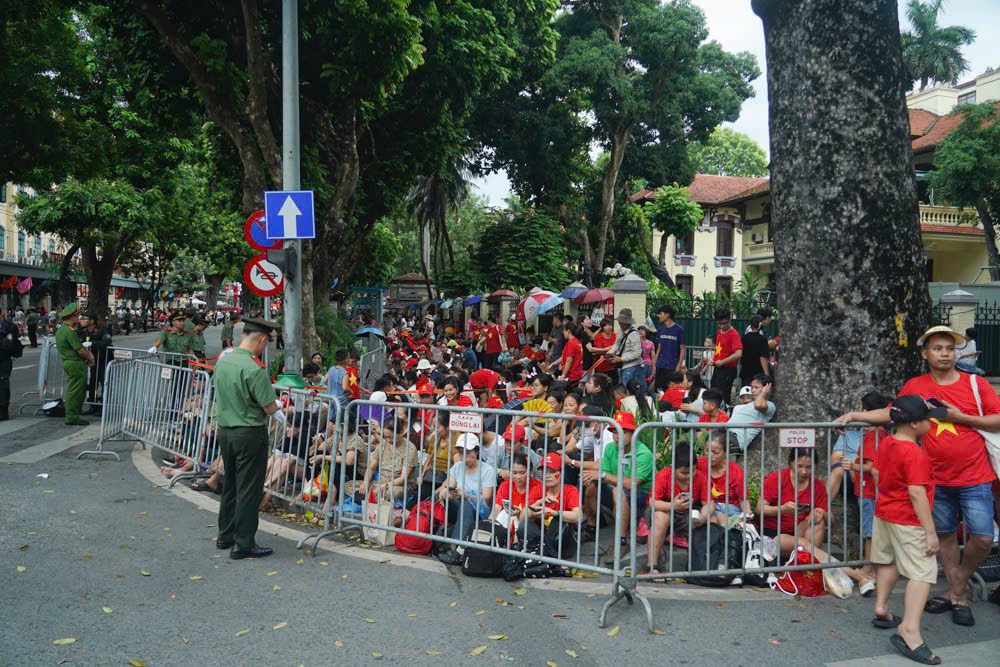Hà Nội: Siết chặt an ninh, bảo đảm an toàn tuyệt đối cho tổng hợp luyện lần 2- Ảnh 13. Hà Nội: Siết chặt an ninh, bảo đảm an toàn tuyệt đối cho tổng hợp luyện lần 2- Ảnh 13.