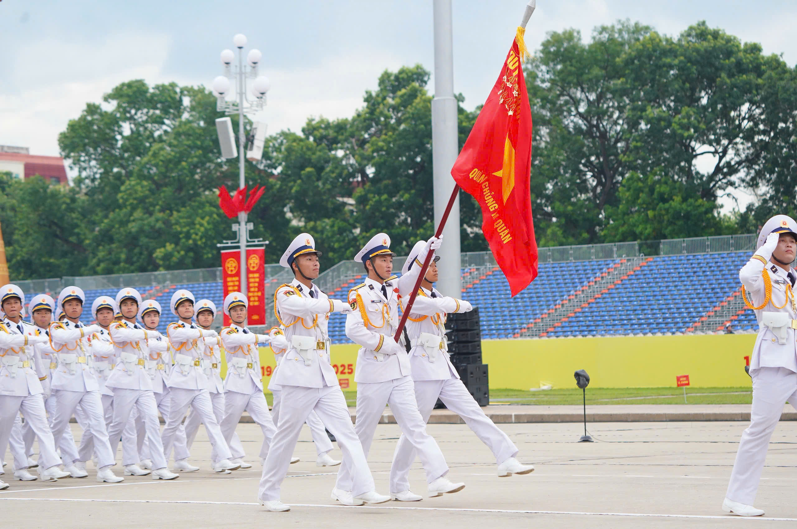 Ngắm c&aacute;c khối hợp luyện diễu binh, diễu h&agrave;nh lần 2 tại Quảng trường Ba Đ&igrave;nh- Ảnh 2.
