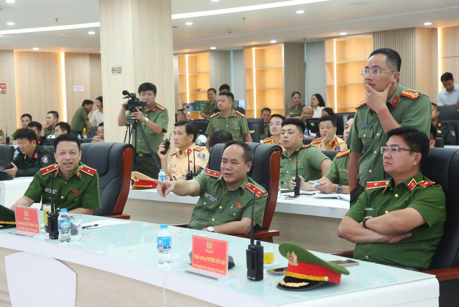 Hà Nội: Siết chặt an ninh, bảo đảm an toàn tuyệt đối cho tổng hợp luyện lần 2- Ảnh 19. Hà Nội: Siết chặt an ninh, bảo đảm an toàn tuyệt đối cho tổng hợp luyện lần 2- Ảnh 19.