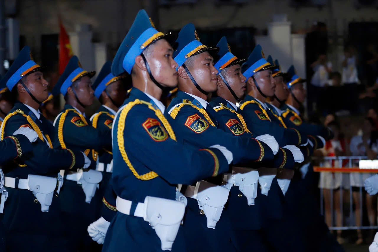 Tổng hợp luyện lần 2: Ho&agrave;n thiện đội h&igrave;nh, sẵn s&agrave;ng cho ng&agrave;y Đại lễ Quốc kh&aacute;nh 2/9- Ảnh 9.