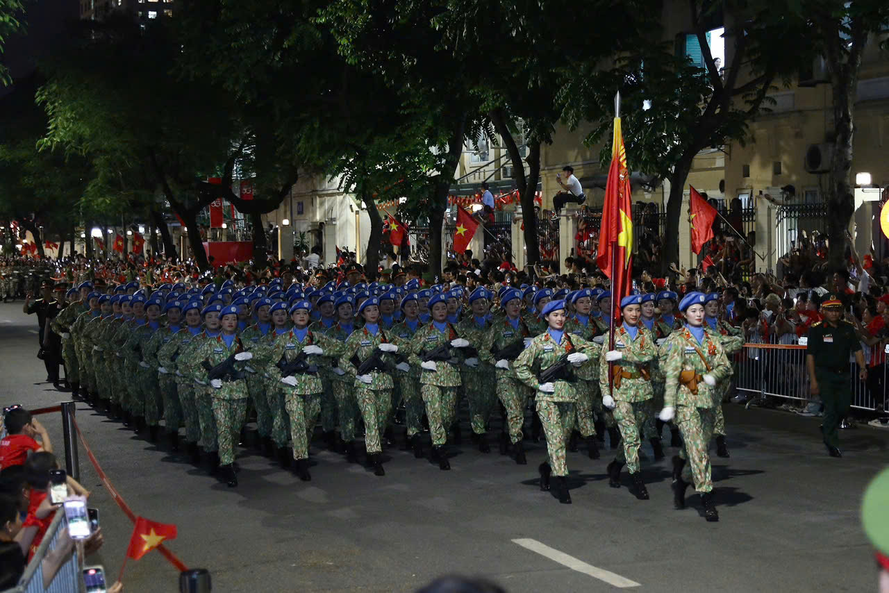 Tổng hợp luyện lần 2: Ho&agrave;n thiện đội h&igrave;nh, sẵn s&agrave;ng cho ng&agrave;y Đại lễ Quốc kh&aacute;nh 2/9- Ảnh 2.