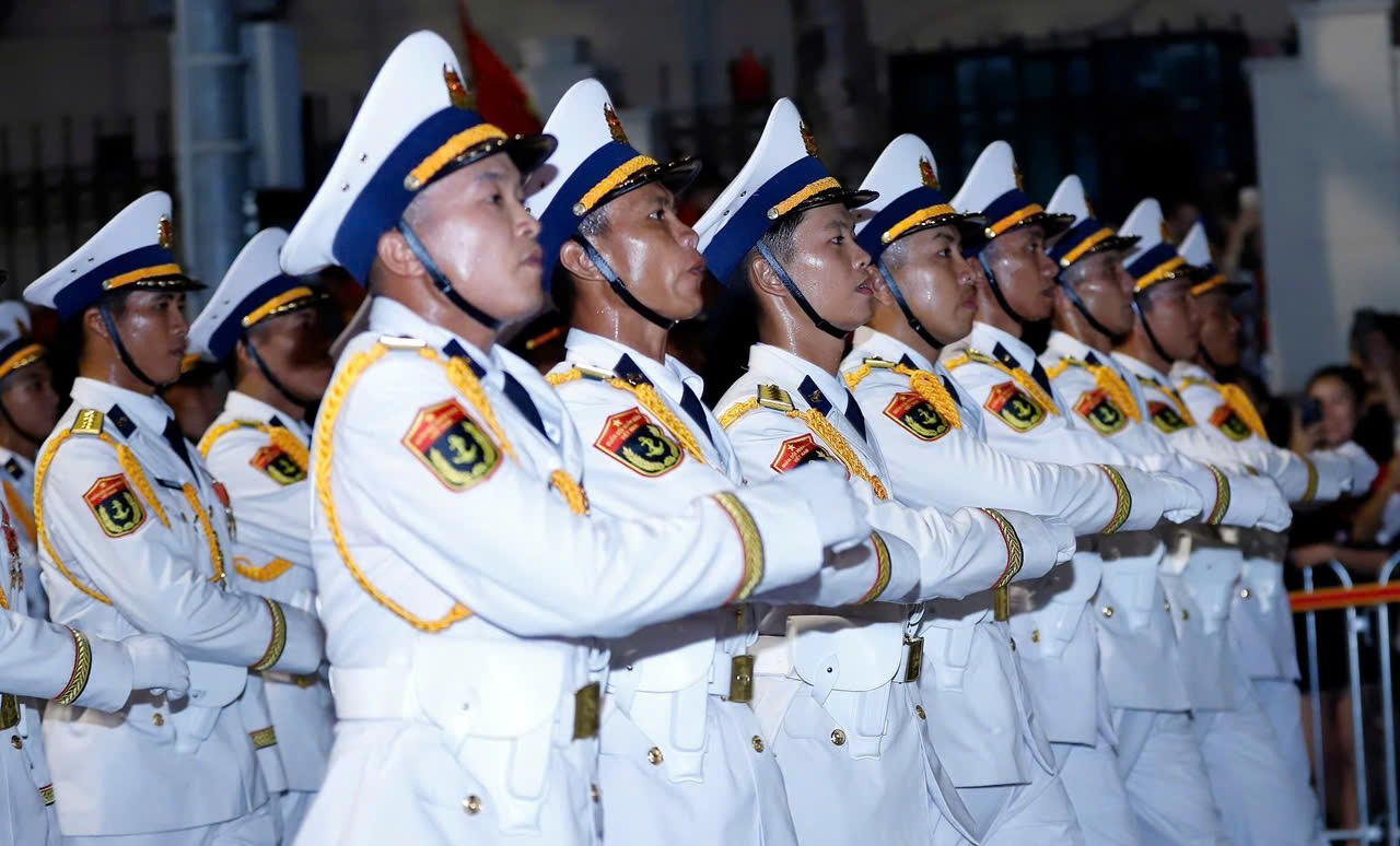 Tổng hợp luyện lần 2: Ho&agrave;n thiện đội h&igrave;nh, sẵn s&agrave;ng cho ng&agrave;y Đại lễ Quốc kh&aacute;nh 2/9- Ảnh 10.