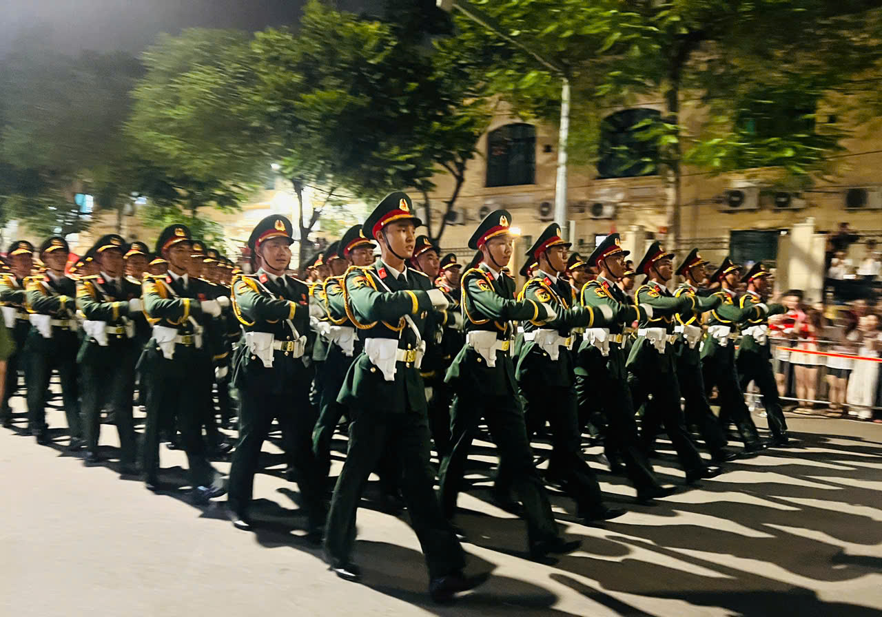 Tổng hợp luyện lần 2: Ho&agrave;n thiện đội h&igrave;nh, sẵn s&agrave;ng cho ng&agrave;y Đại lễ Quốc kh&aacute;nh 2/9- Ảnh 5.