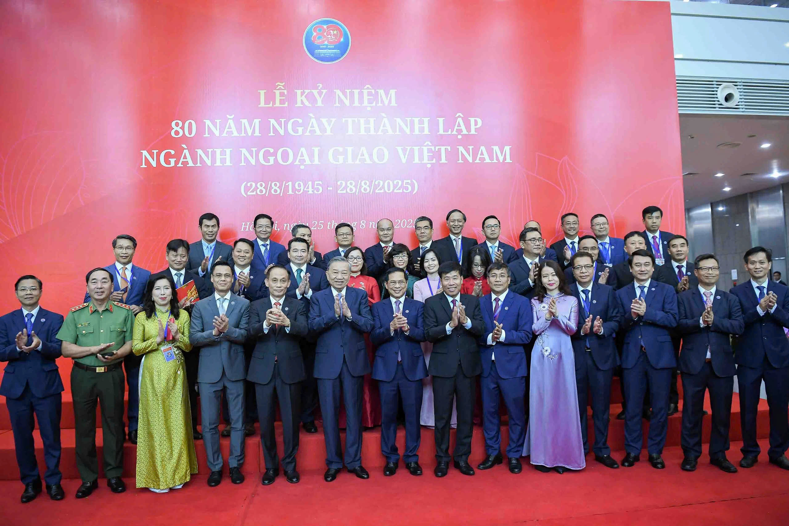 Tổng B&iacute; thư T&ocirc; L&acirc;m n&ecirc;u 5 định hướng lớn đưa ng&agrave;nh Ngoại giao ho&agrave;n th&agrave;nh sứ mệnh lịch sử- Ảnh 6.