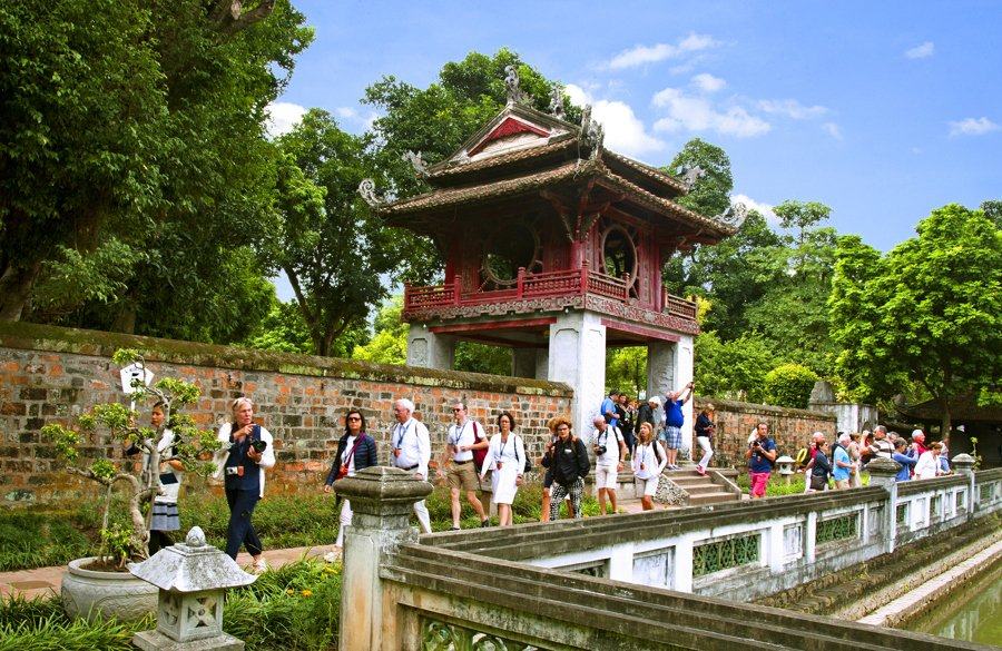 H&agrave; Nội đ&oacute;n hơn 3 triệu lượt kh&aacute;ch du lịch trong th&aacute;ng 8- Ảnh 1.